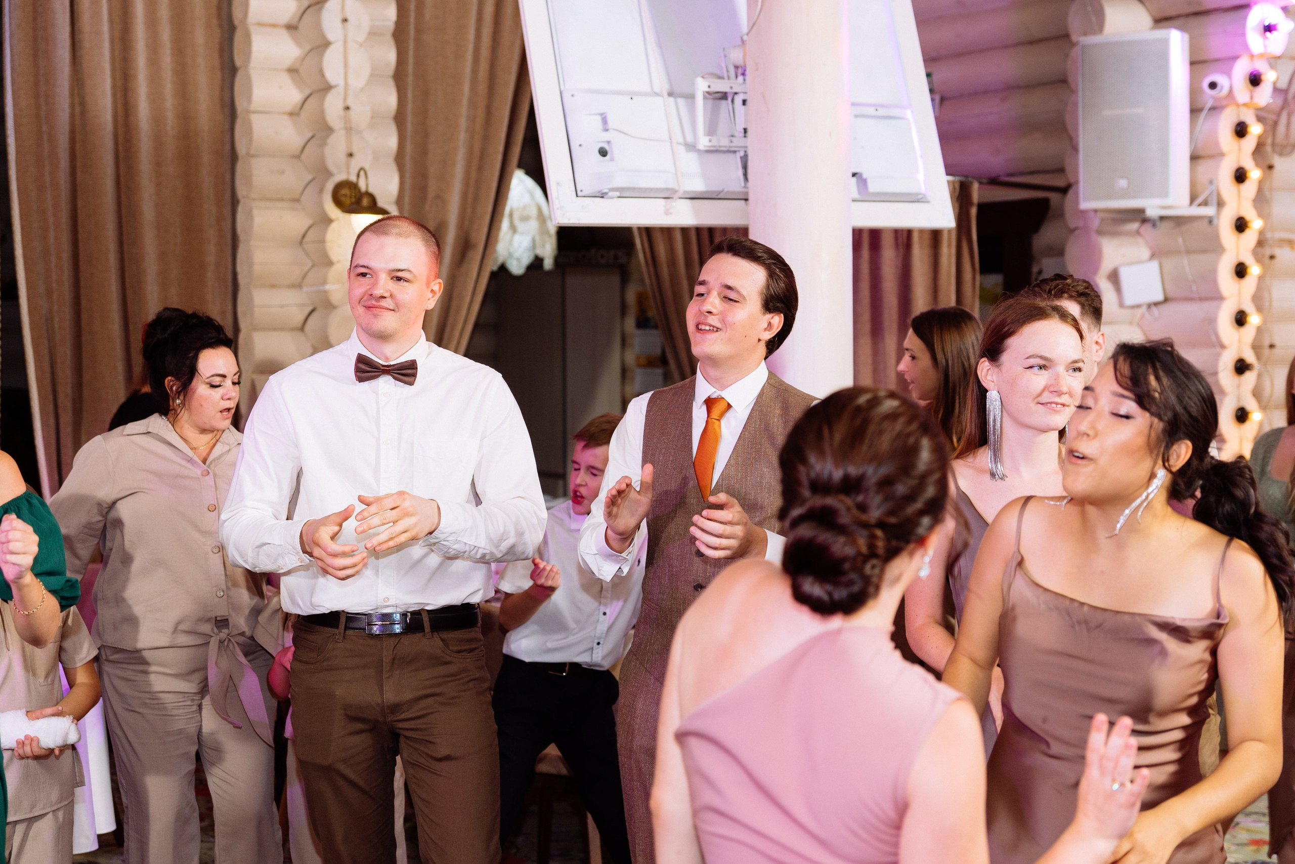 Свадьба Олега и Виктории в клубе «Ближняя дача»