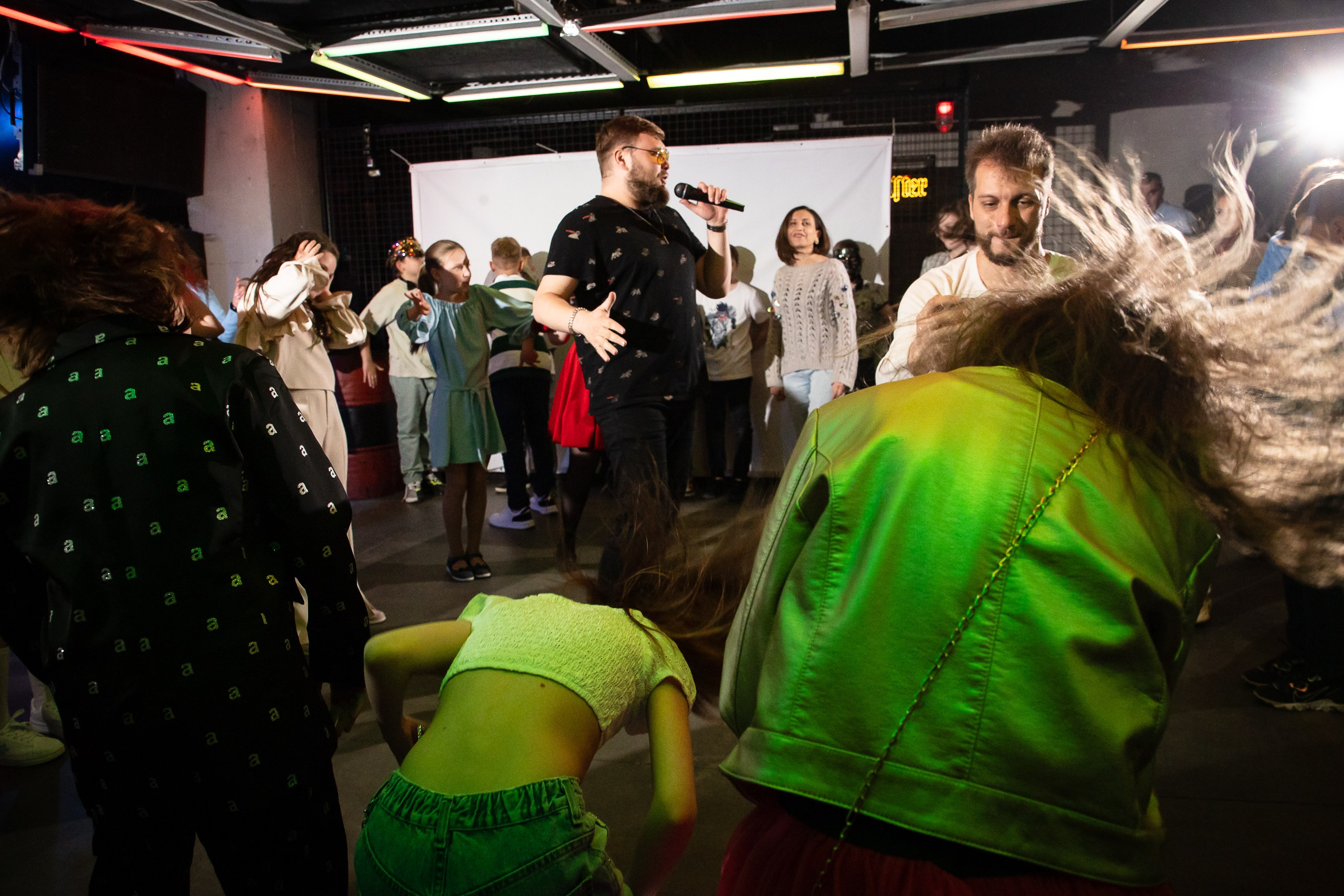 Фотограф на выпускной в 4-м классе. Спортивный фотограф Екатеринбург Онлайн трансляции