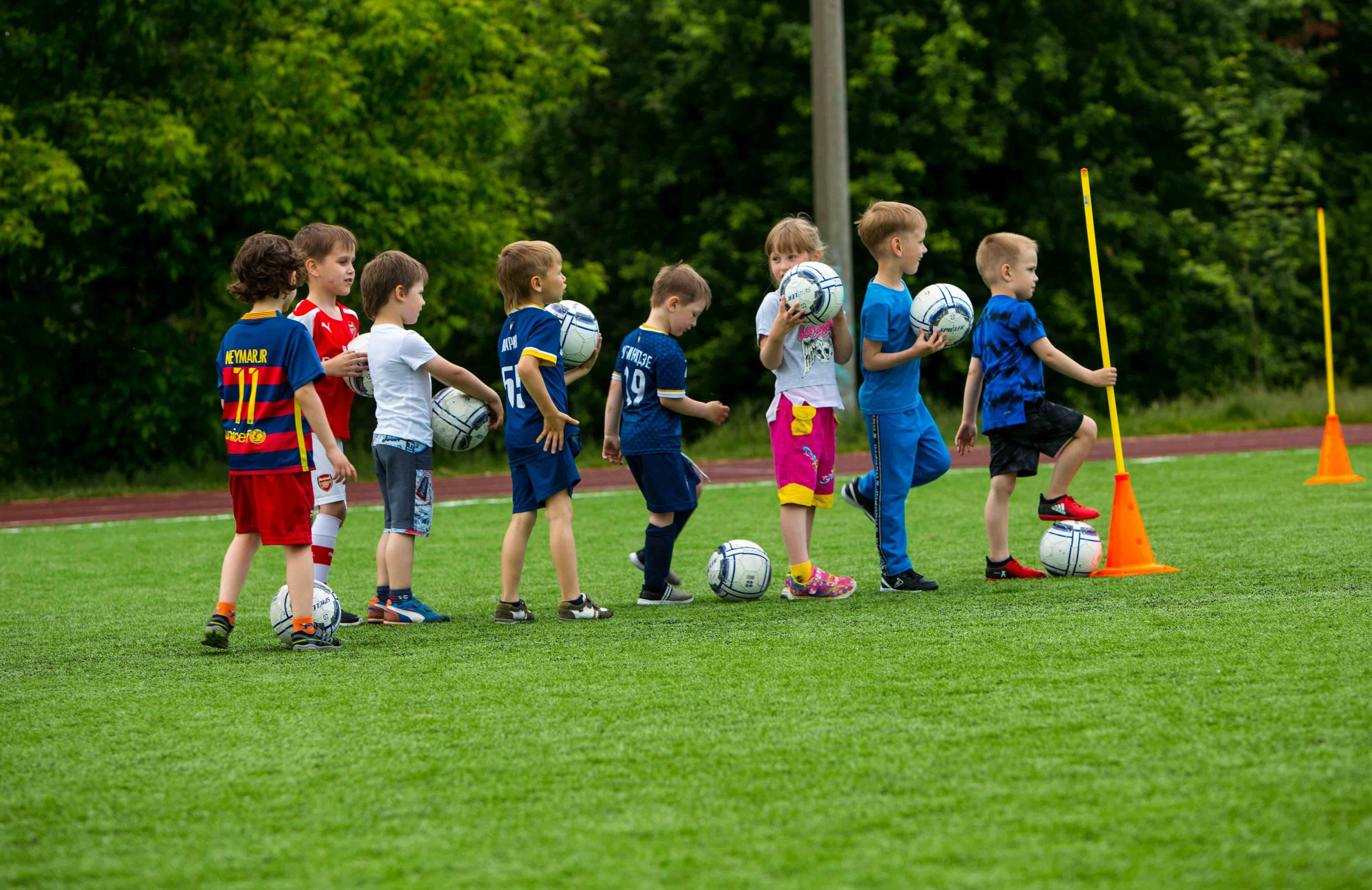Футбольная школа «Юниор». Выпускные альбомы и школьный фотограф в Подольске, Троицке, Щербинке, Москве и Московской области