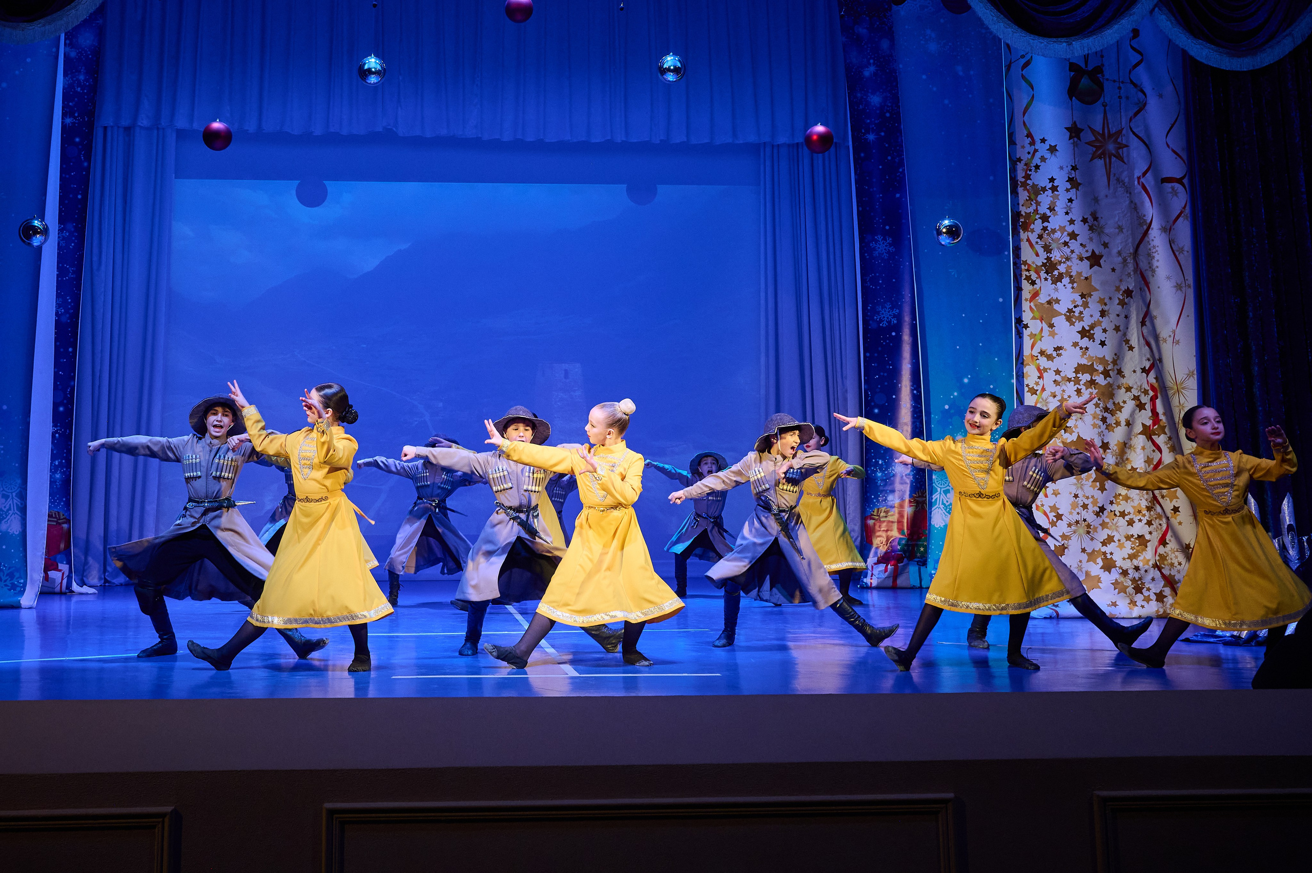 Коцерт НГ В ДК Марьина Роща. Жизнь курорта Кабардинка в фотографиях