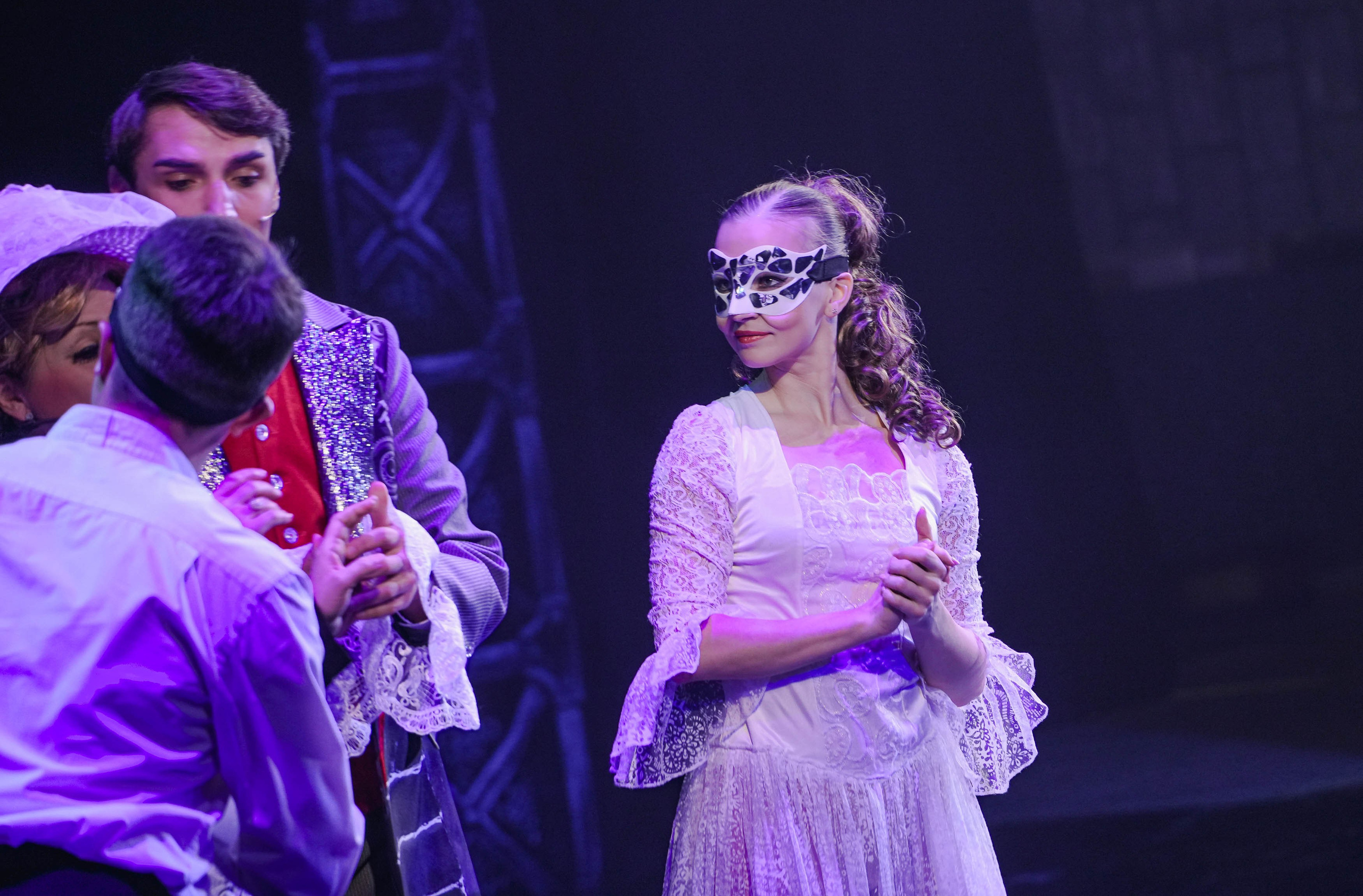 Мюзикл «Анна Каренина». Спортивный и репортажный фотограф в Иваново Сергей Силкин