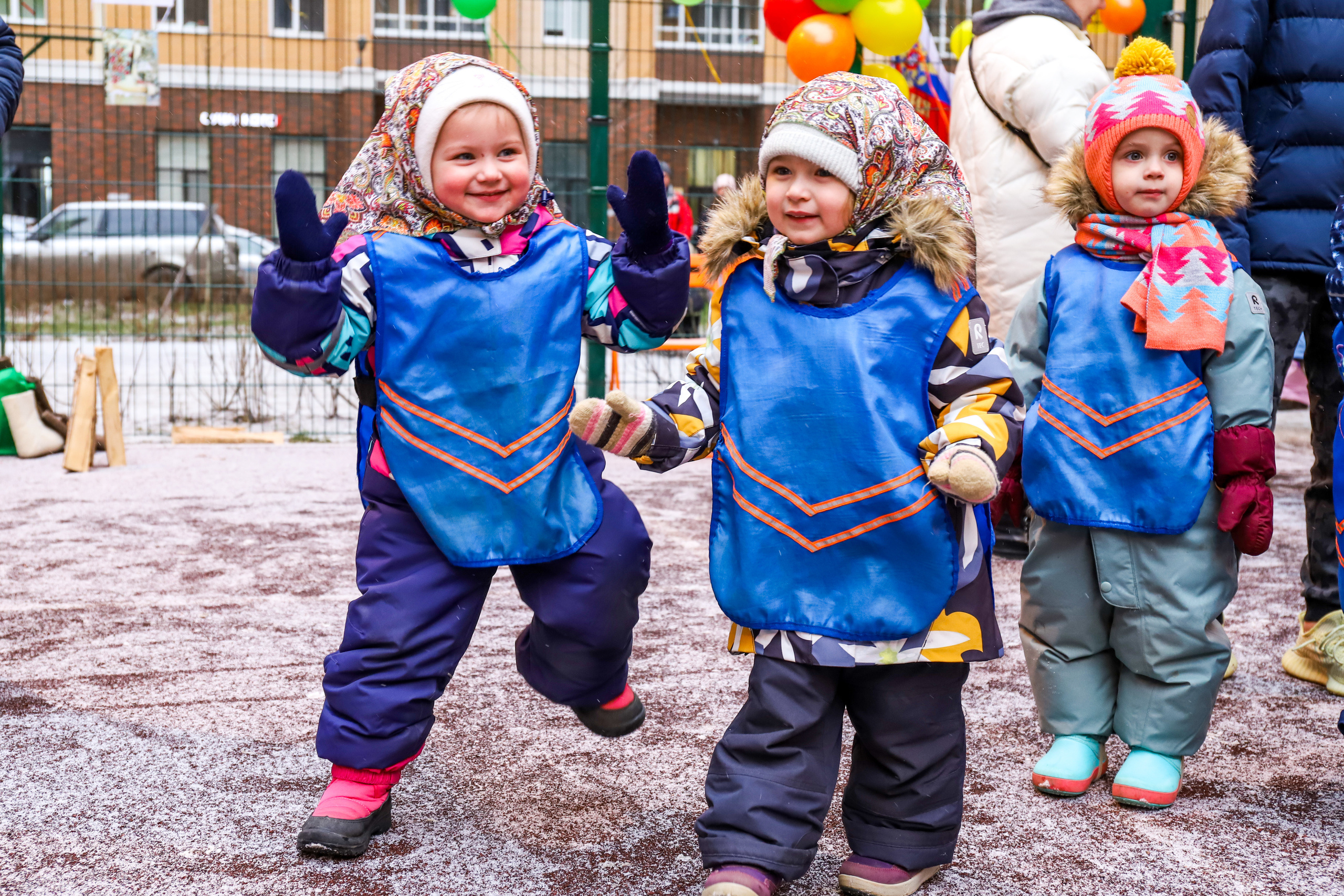 Масленица в английском детском саду Sun School. Фотограф в Санкт-Петербурге Наталья Брилькова