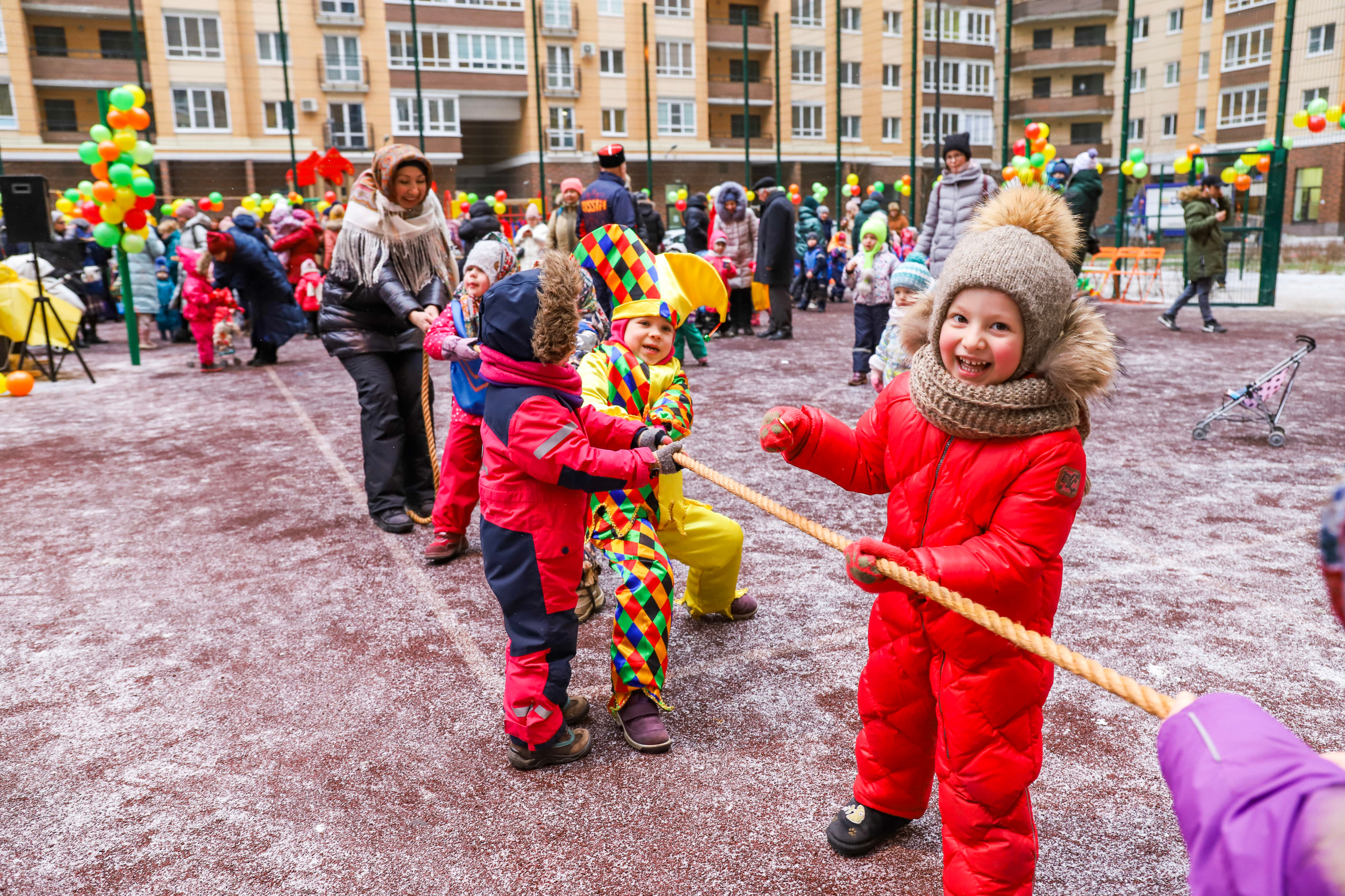 Масленица в английском детском саду Sun School. Фотограф в Санкт-Петербурге Наталья Брилькова