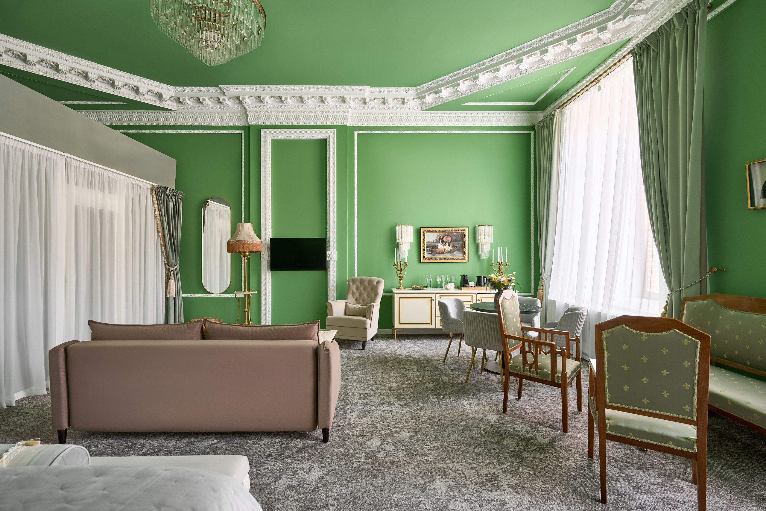 Бутик-отель ACADEMIA Особняк SHUVALOFF