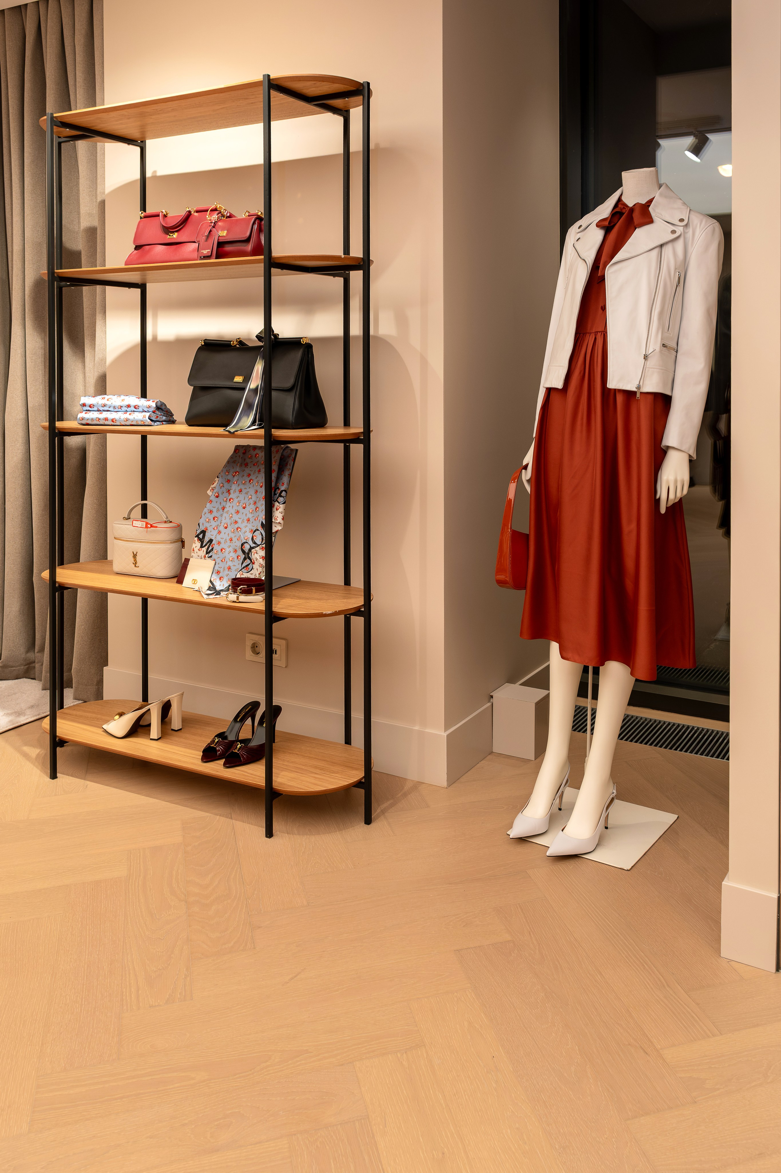 ЦУМ. Фотограф и видеограф в Тюмени Анна Жагорина, ваши фото еще не отдавали так быстро!