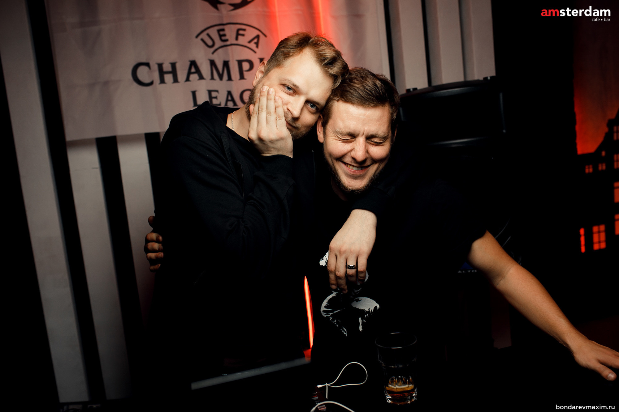 Фото отчет из Кафе-бар «Амстердам» 2020 08 22. Максим Бондарев, коммерческий фотограф для бизнеса | Курск