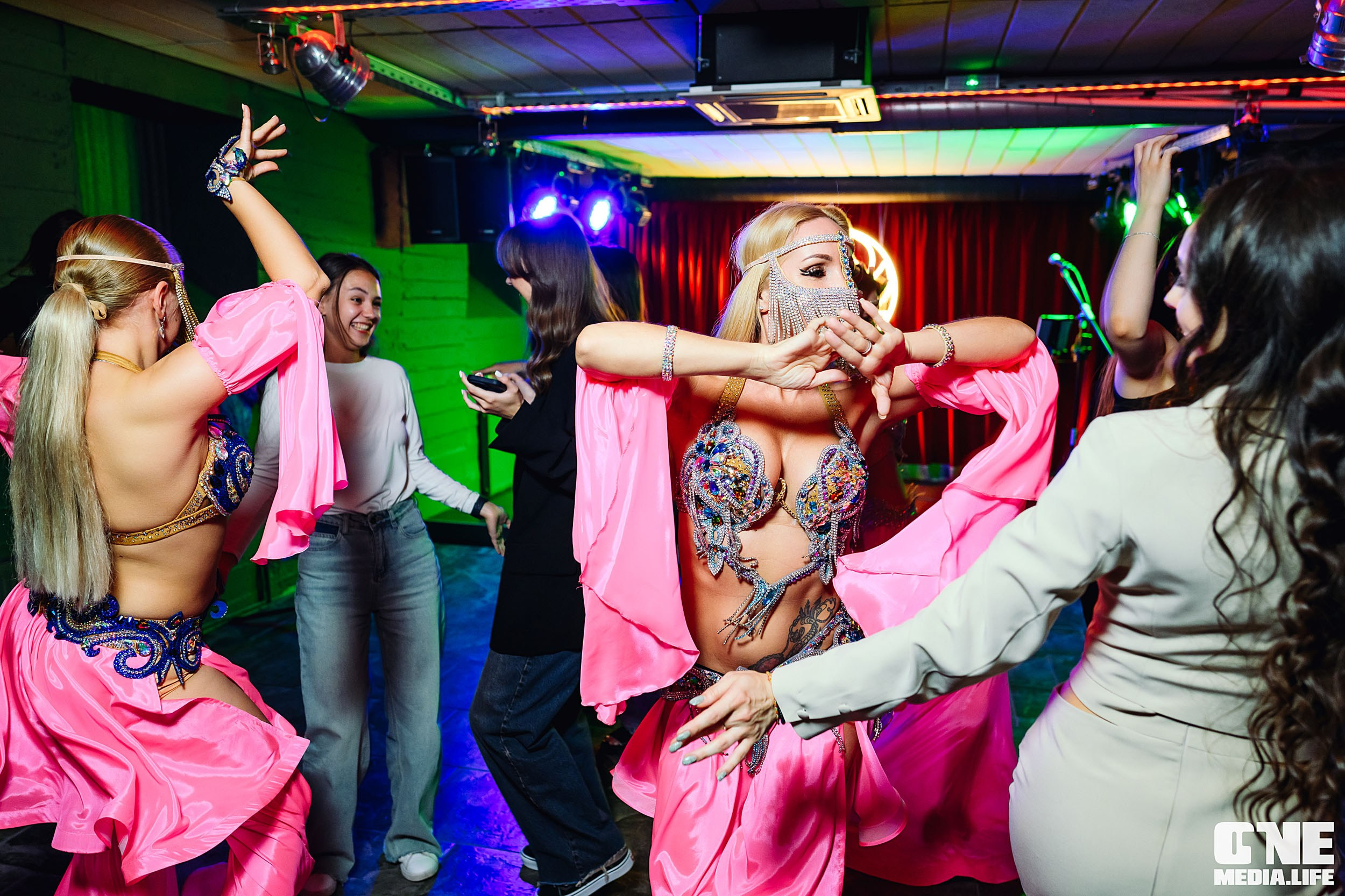 Фоторепортаж с дня рождения бара Дредноут. One Media Life: фоторепортажи, фотоотчеты с мероприятий и заведений