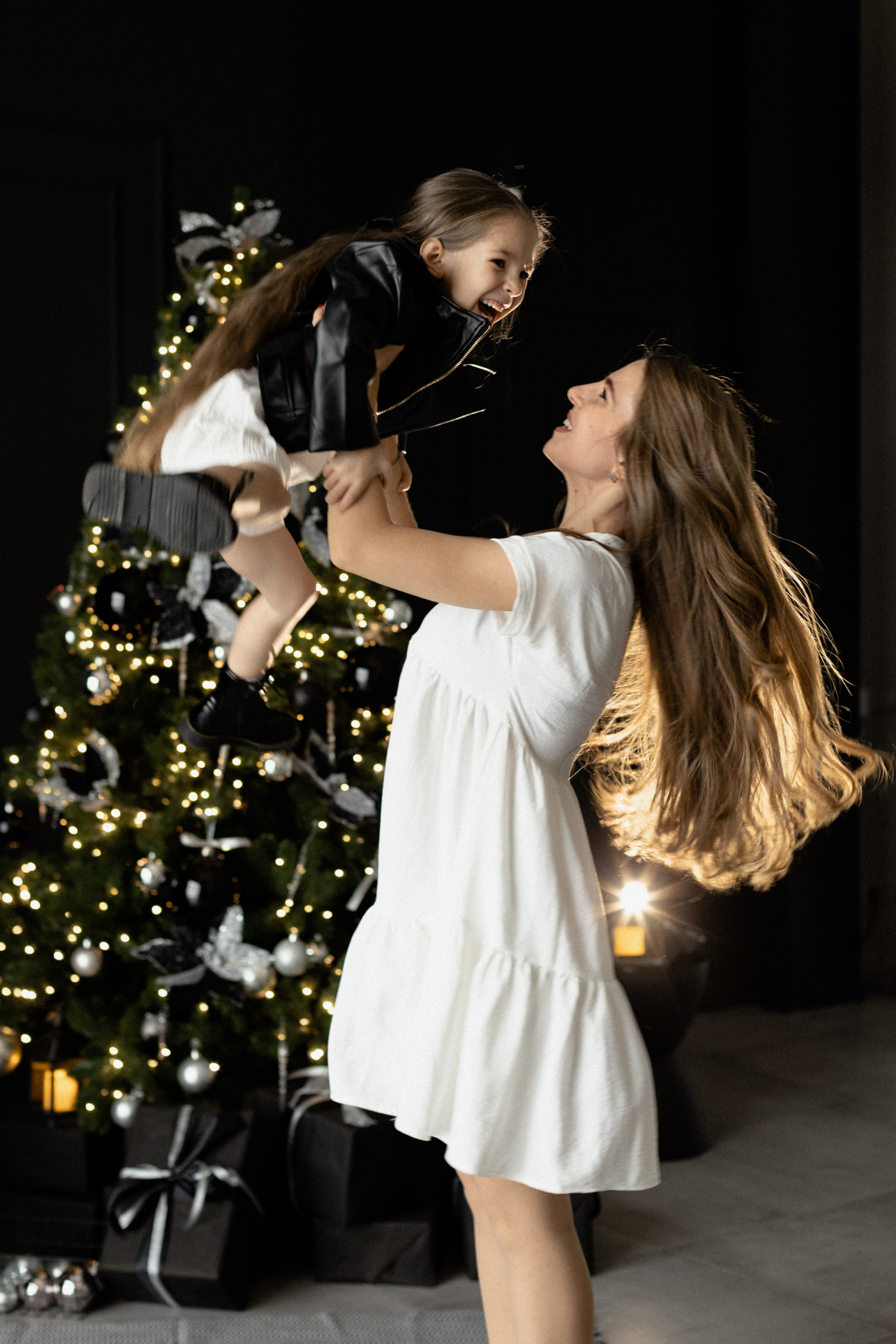 Новогодняя фотосессия. Фотограф Челябинск Эвелина Ганага, съемка для бизнеса и маркетплейсов