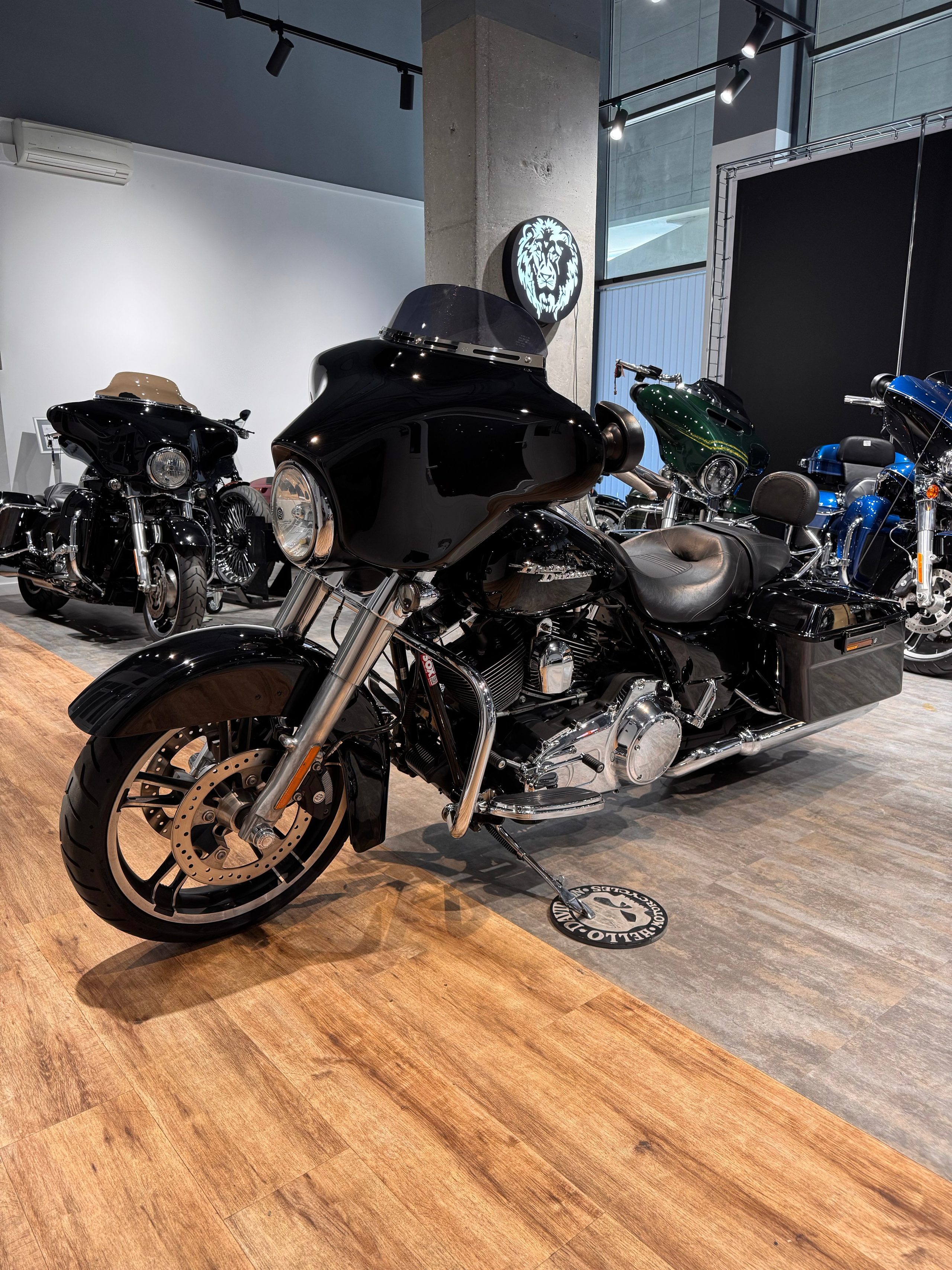 Harley Davidson 2010 Street Glide ABS — купить мотоцикл. Hello Davidson, Москва. Только хорошие мотоциклы…