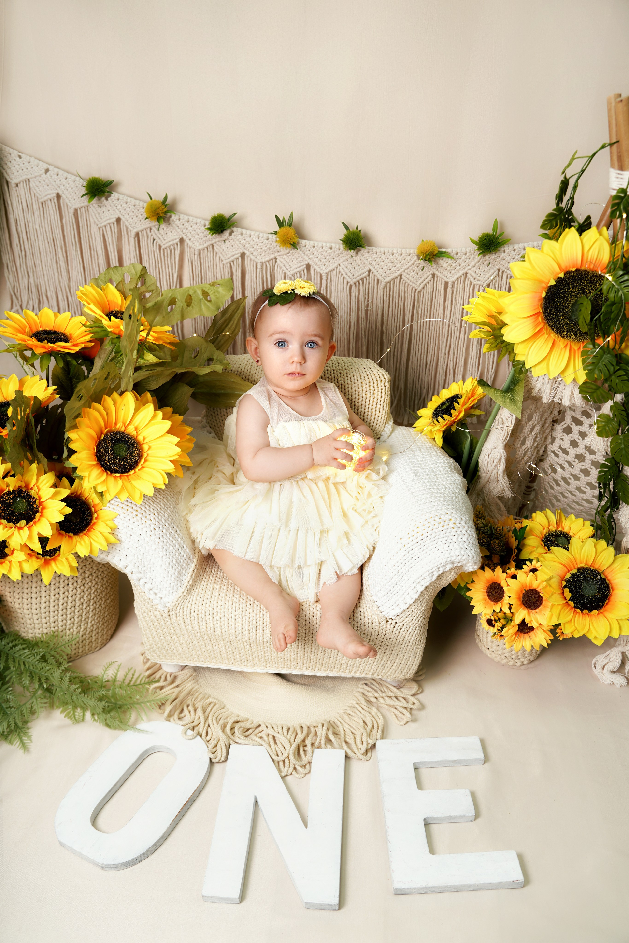 Фотосессия ГОДОВАСИЕ. Фотограф новорожденных, детей до года и беременных в Симферополе