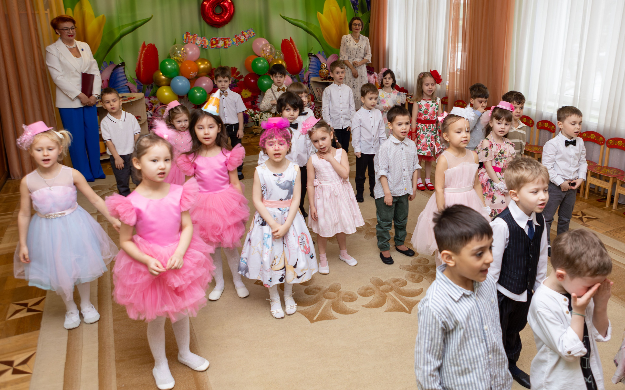 Утренник 8 Марта в детском саду № 1164 — группа «Сверчки»