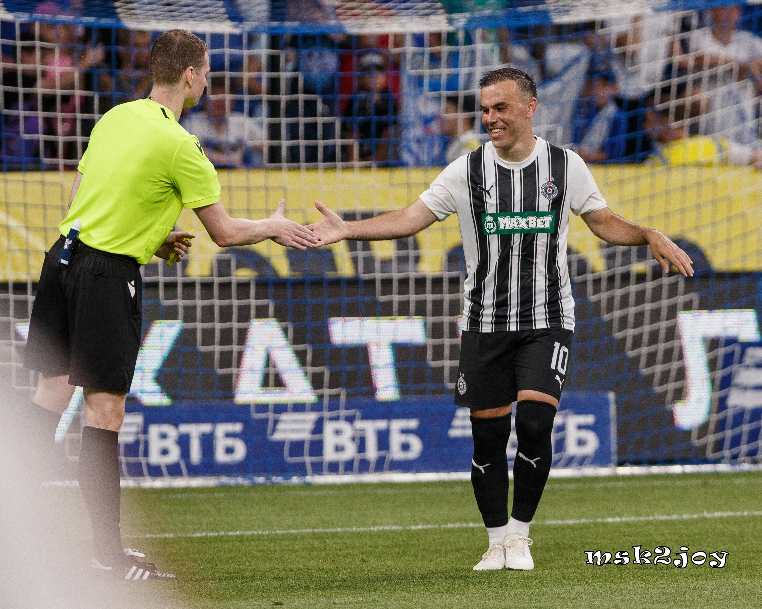 Фоторепортаж. ФК Динамо — ФК Партизан. Михаил Тоцкий портретный и репортажный фотограф в Москве