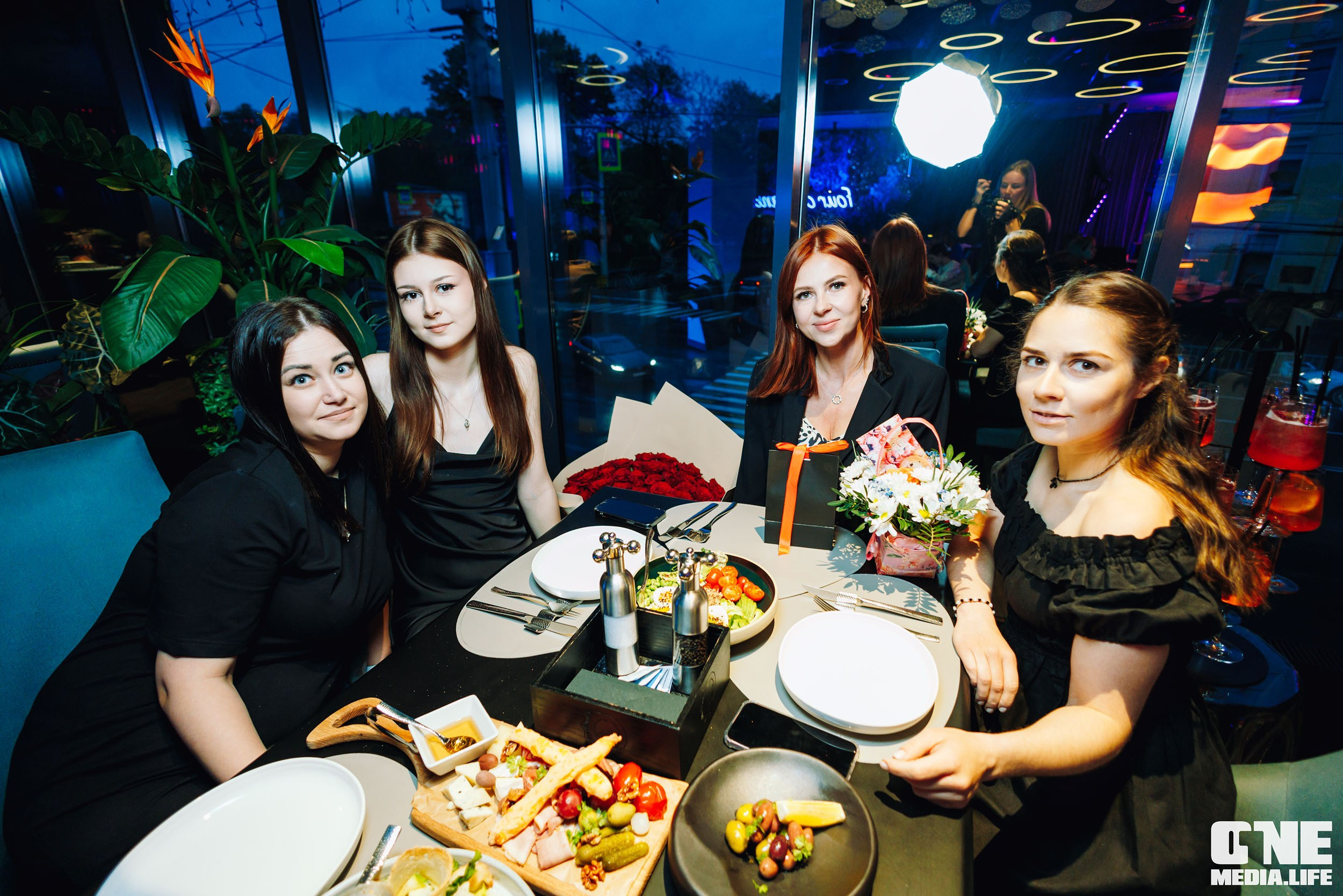 Фоторепортаж из ресторана Океан. One Media Life: фоторепортажи, фотоотчеты с мероприятий и заведений