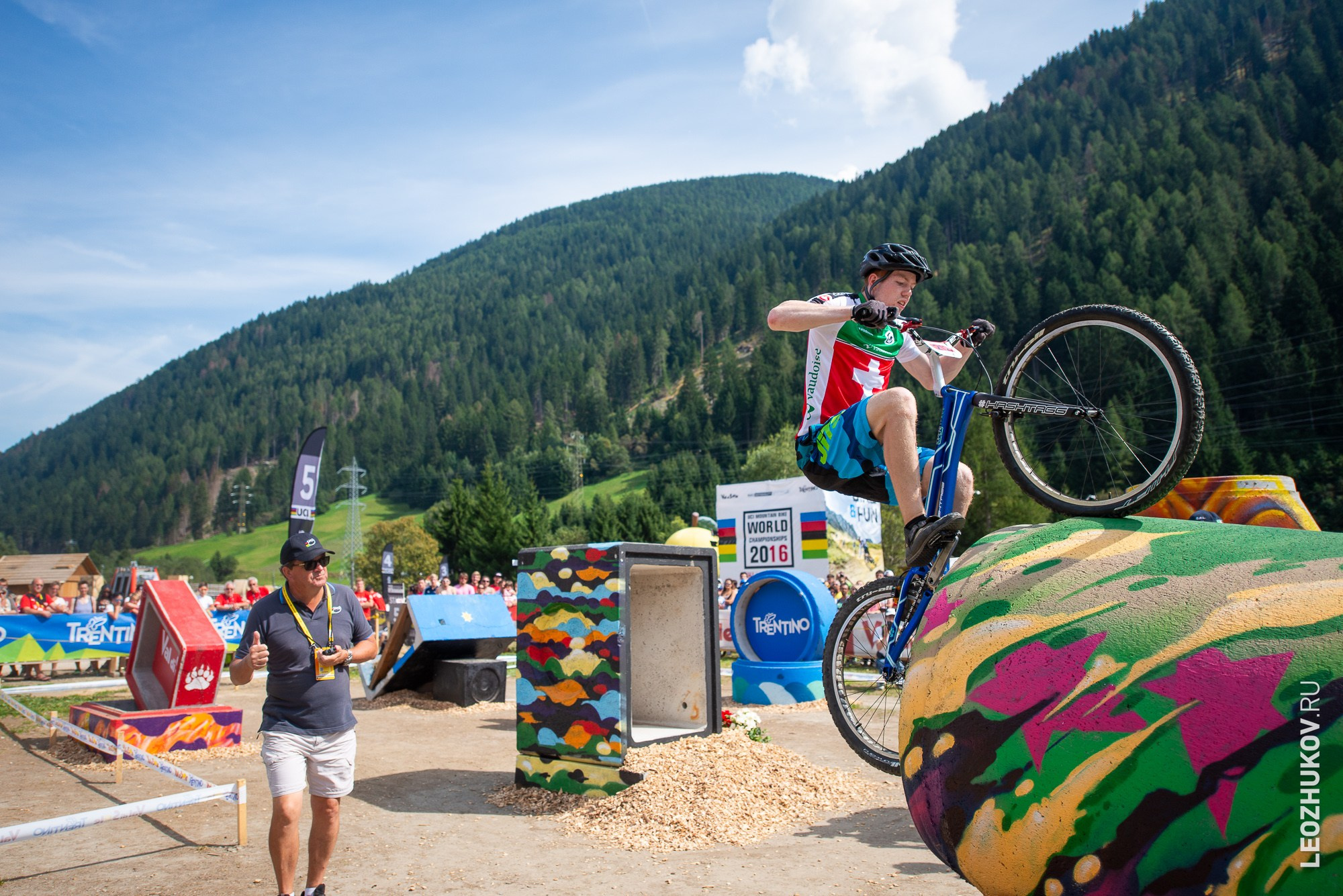UCI Trials World Championships 2016 — finals. Sports photographer Leonid Zhukov