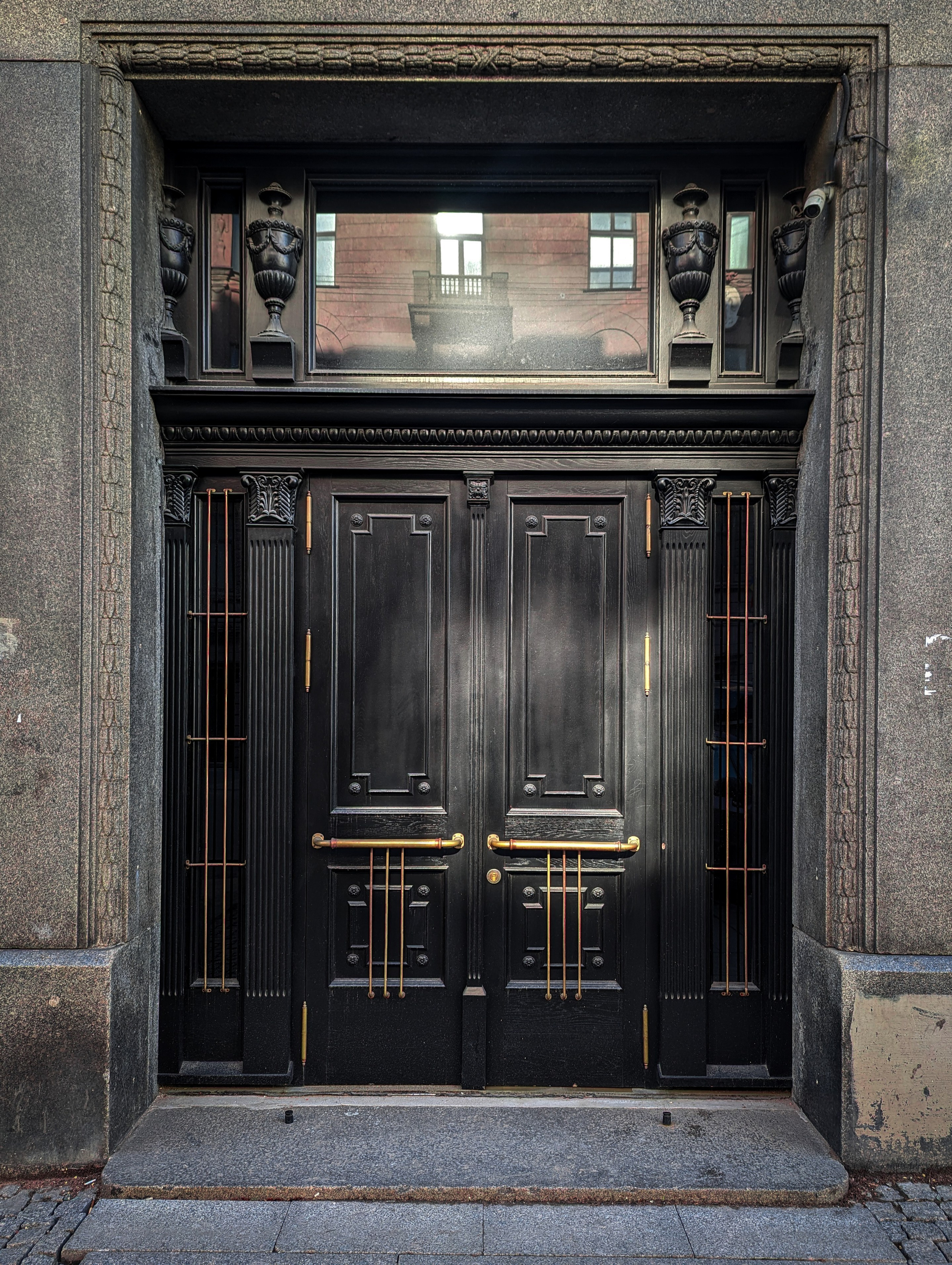 Архитектура и городские ритмы. Любовь Каширская — фотограф для малого бизнеса и специалистов