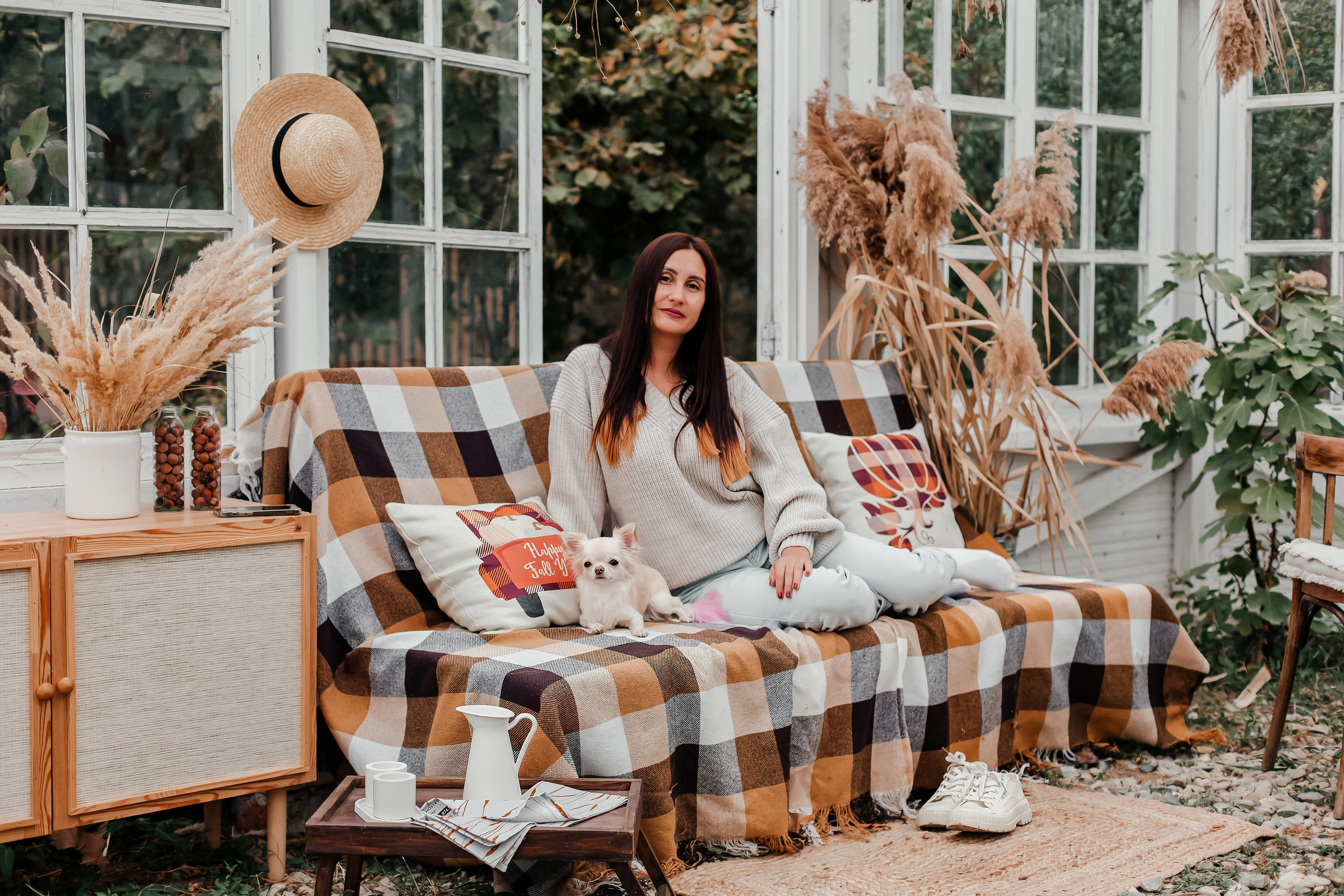 Семья и чихуахуа в лесу. Фотограф-анималист в Краснодаре Маша Мельникова