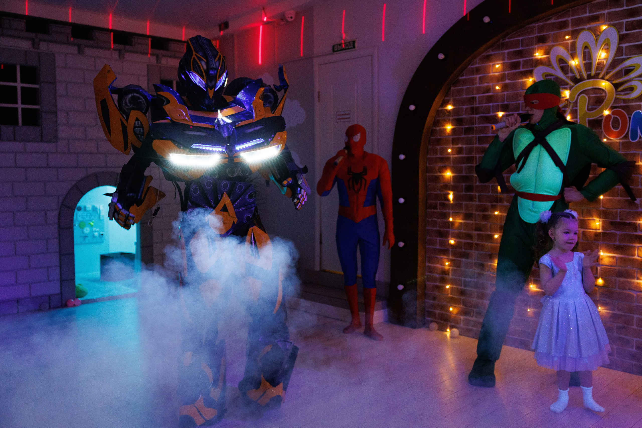 Детский день рождения в студии «Ромашка» в Оренбурге — Трансформеры