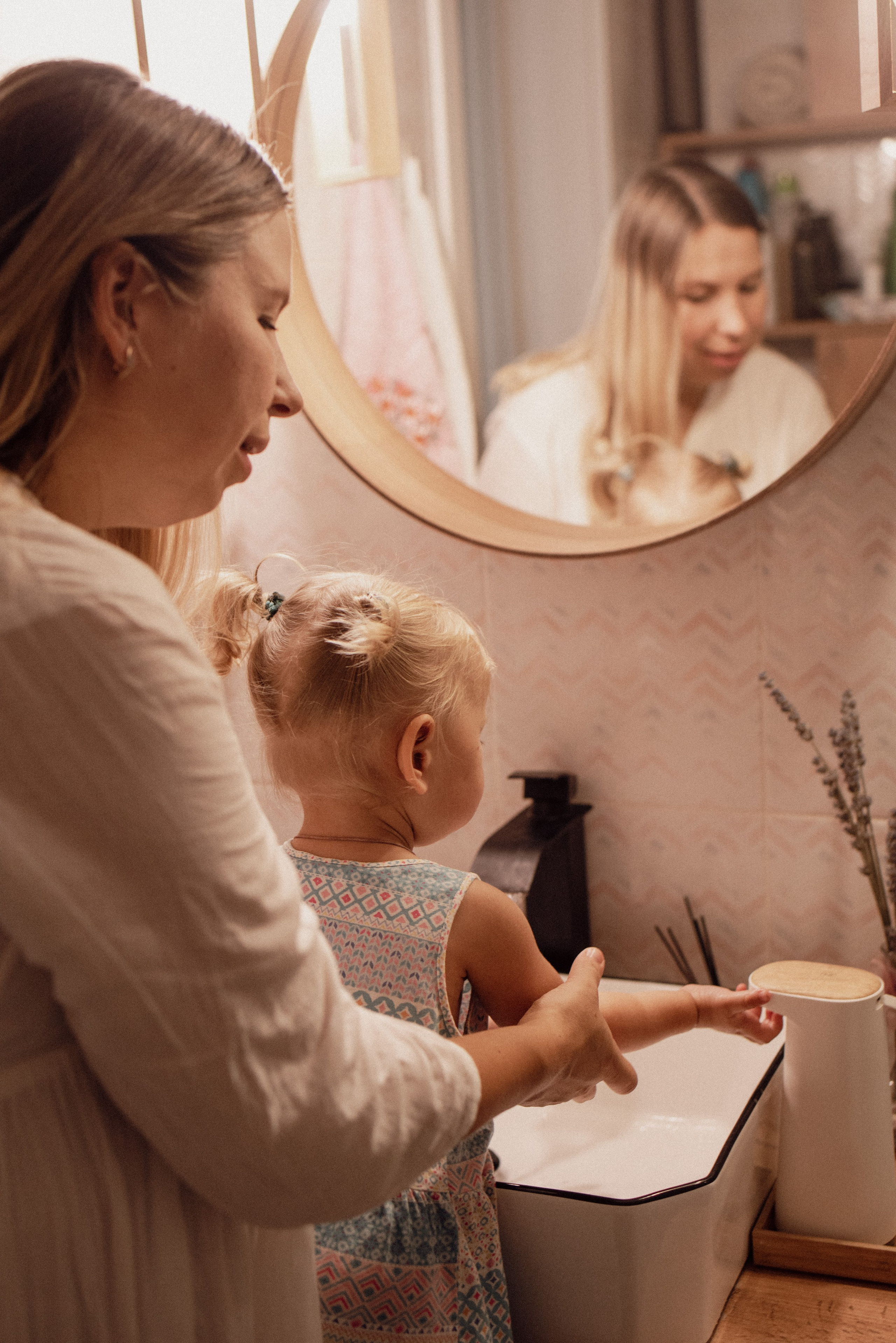 Семья Марины дома. Семейный фотограф в Севастополе Куценко Светлана