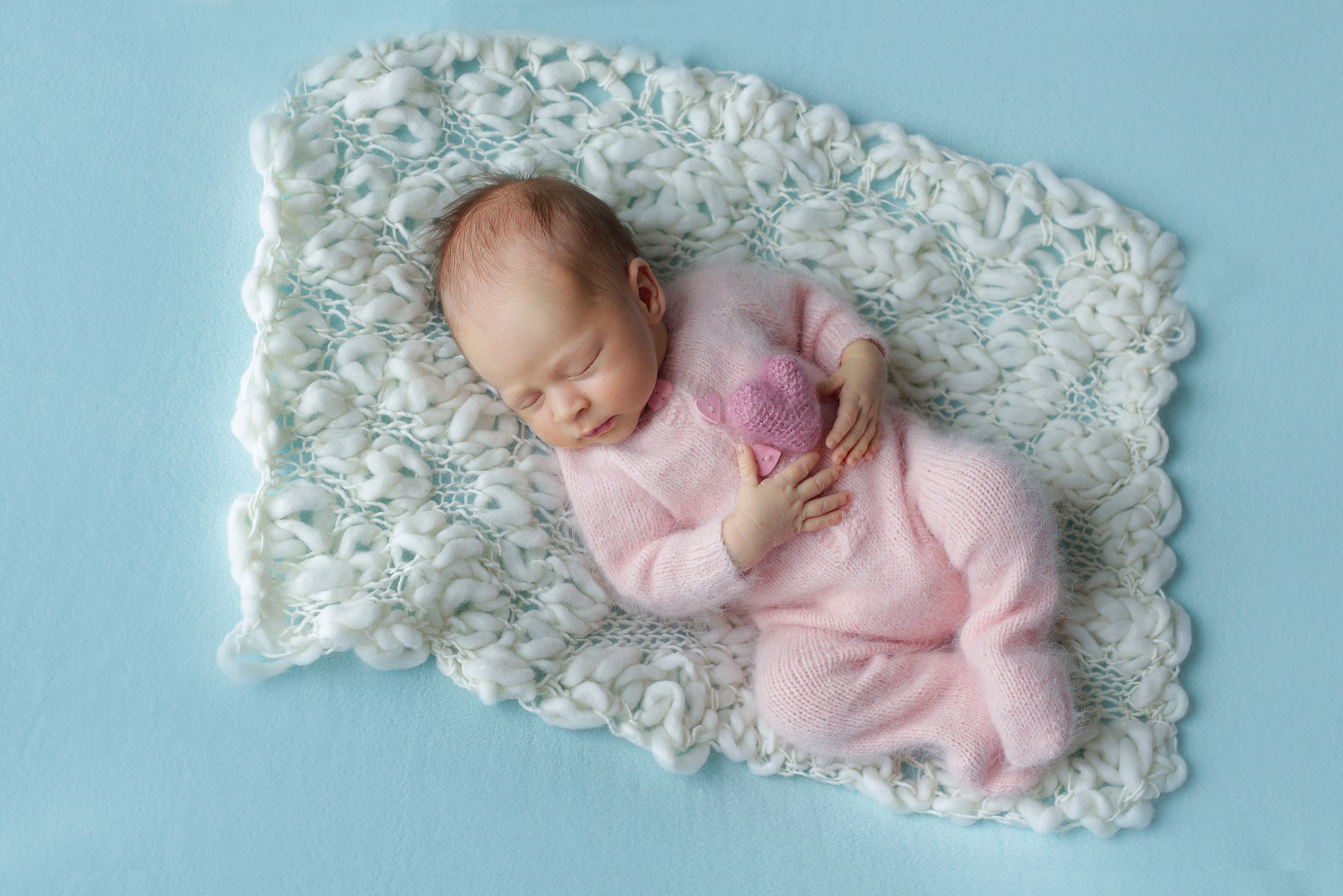 Услуги. Фотограф новорожденных в г. Миасс Анна Плотникова