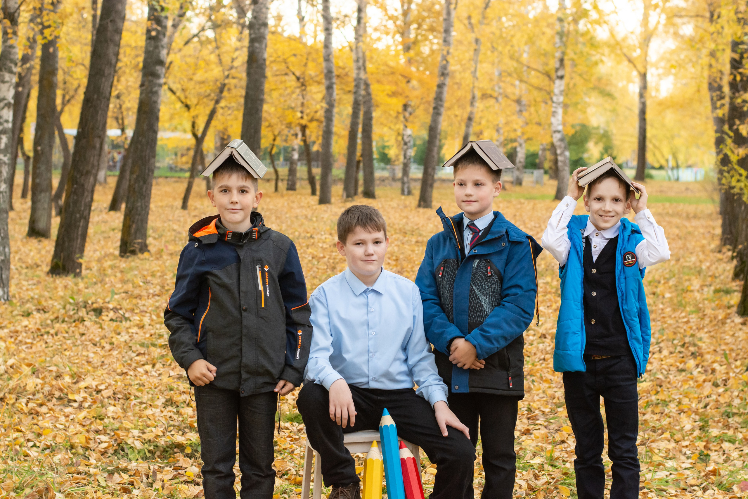 Фотосессия осенью для 4 класса. Выпускные альбомы Юрга — Фотограф Светлана Тихонова