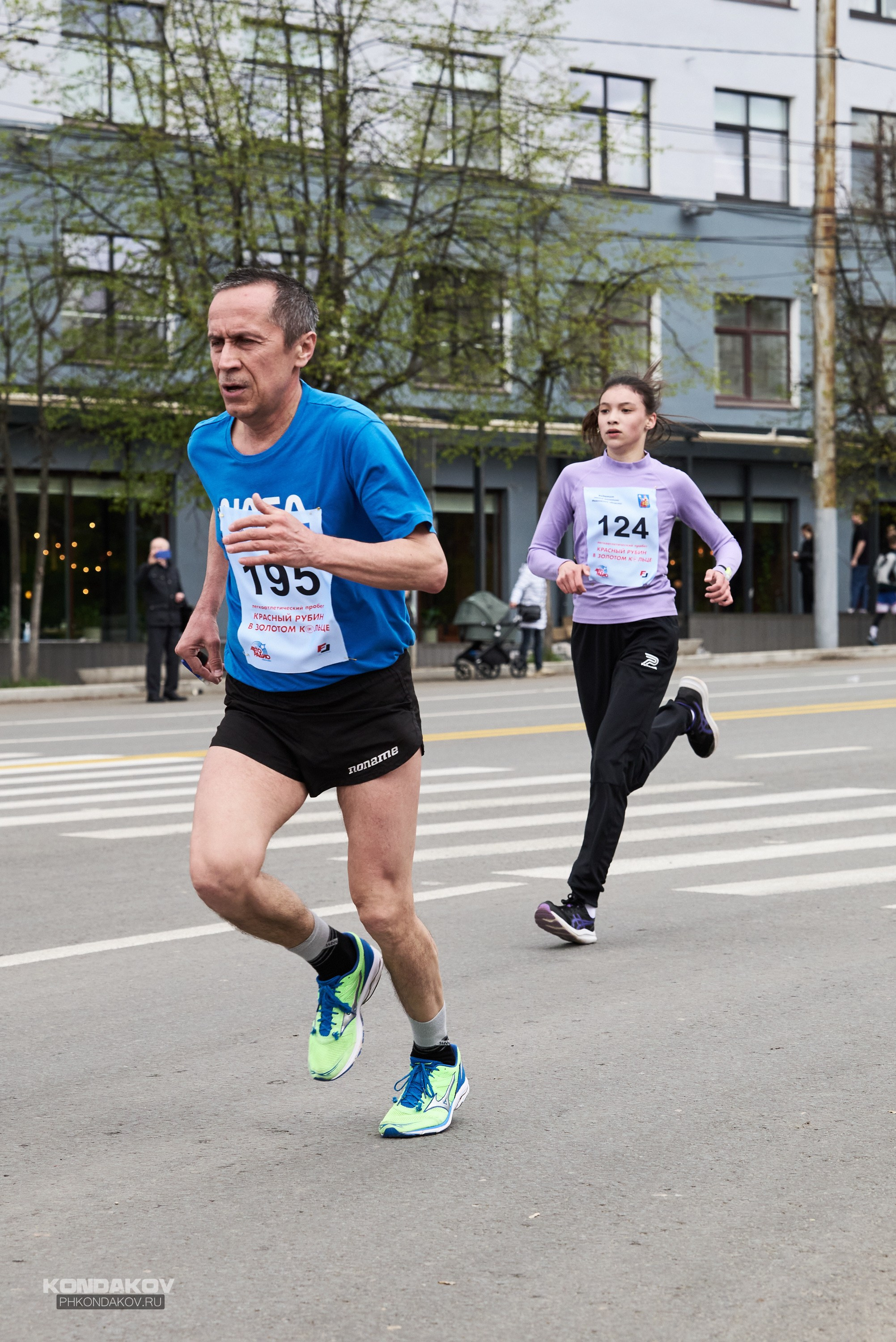 Первомайская эстафета в Иваново 2024 год. Фотограф в Иваново: Каталожная съемка одежды и постельного белья, Wildberries
