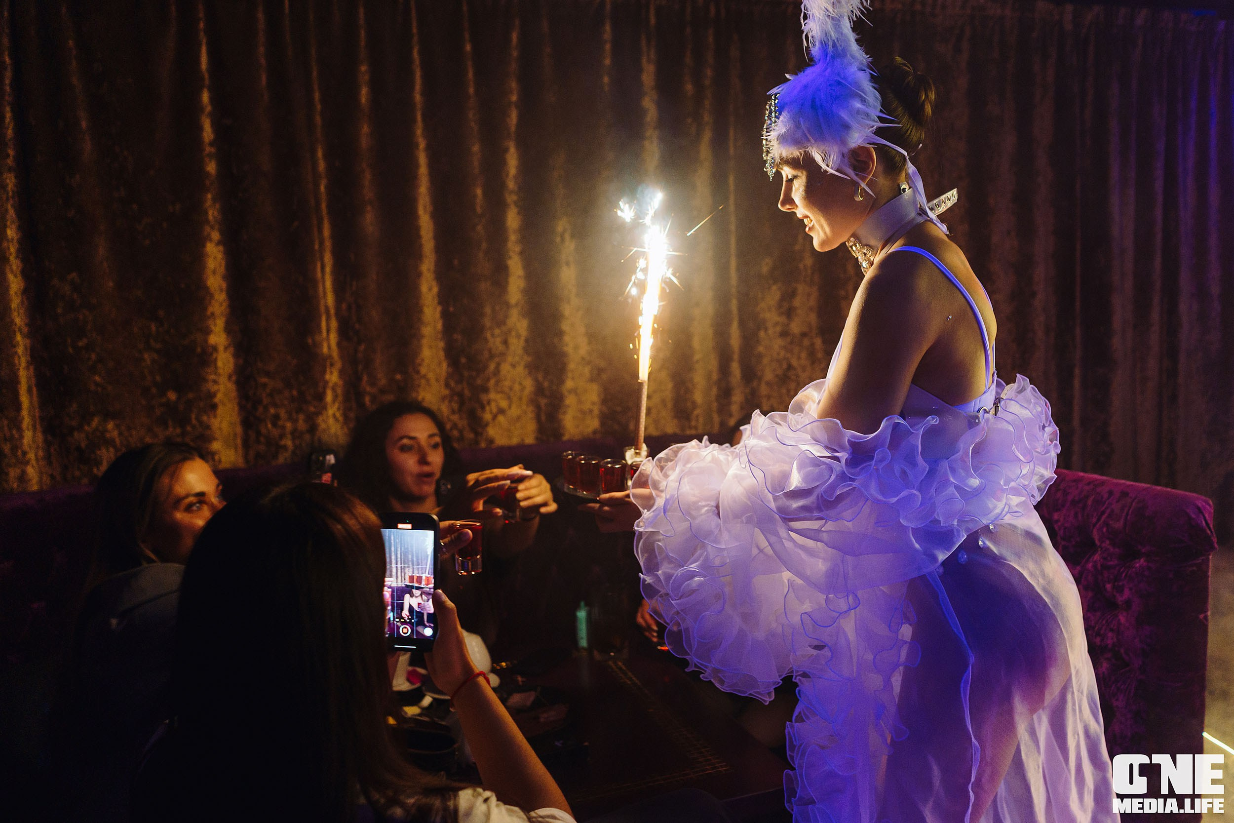 Фоторепортаж из караоке-клуба Эйфория. One Media Life: фоторепортажи, фотоотчеты с мероприятий и заведений