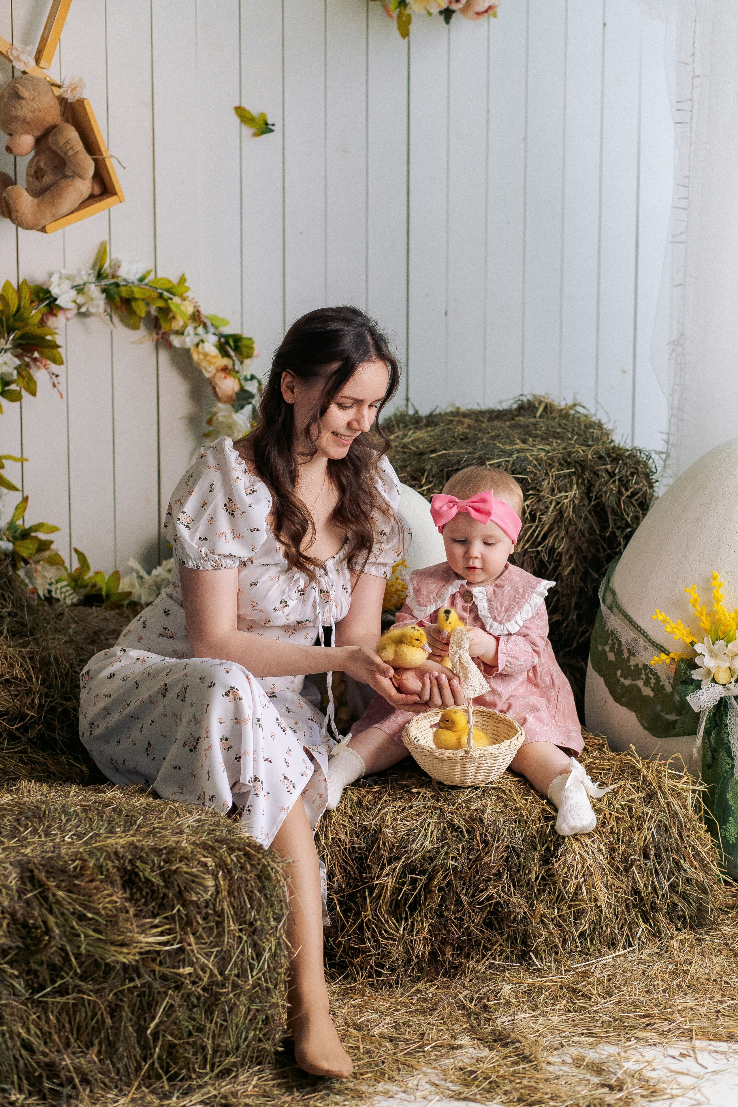 Семейная пасхальная фотосессия в студии Санкт-Петербург