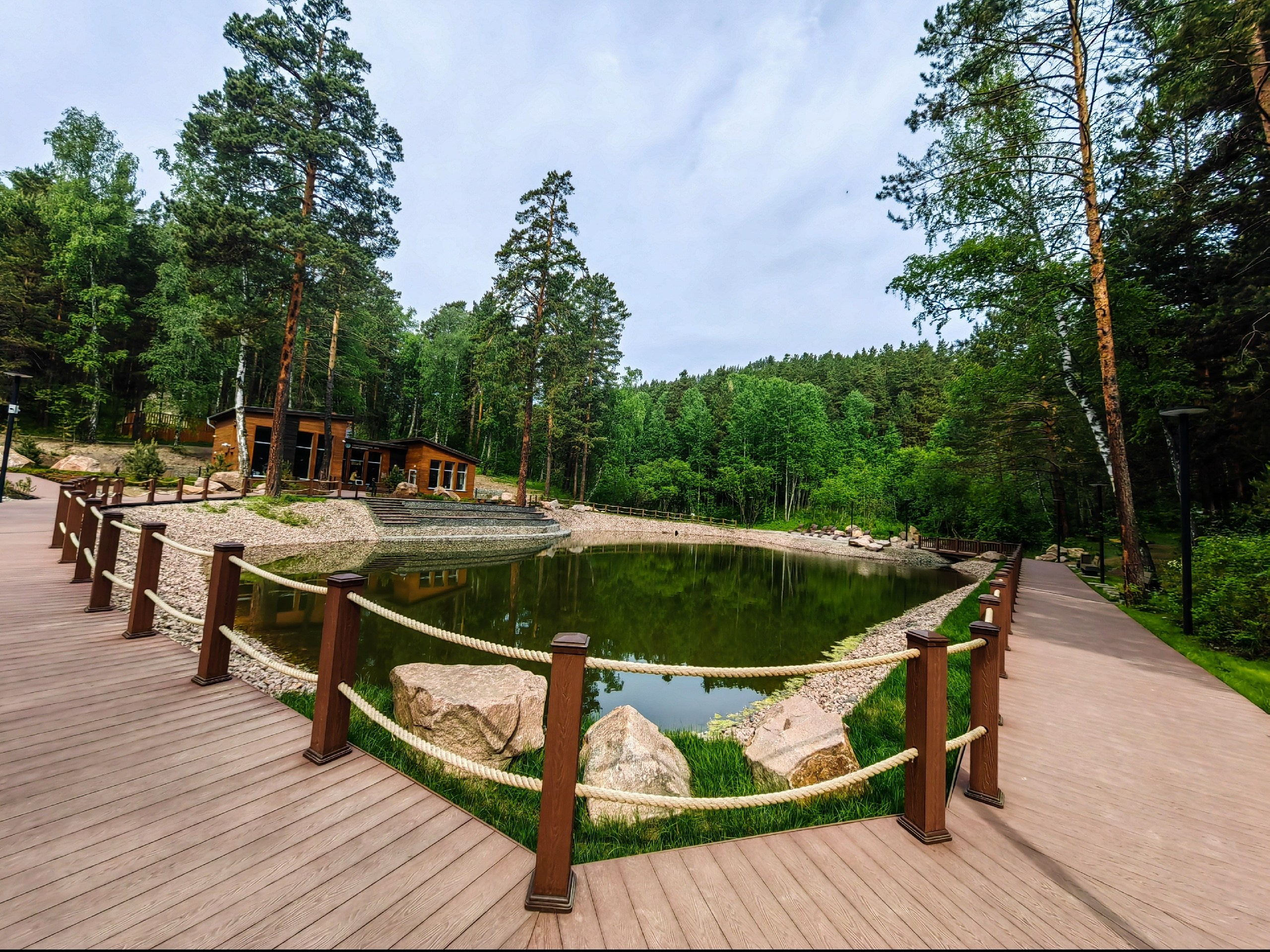 Гремячья грива Серебряниковский пруд серебряный лог что посмотреть куда сходить что посетить достопримечательности Красноярска индивидуальный тур Красноярск экскурсии фото интересные места фототур фотосессия аренда кабриолета аренда микроавтобуса трансфер цена заказать экскурсию программа маршрут смотровые площадки видовые красивые места Национальный парк заповедник Столбы Дивногорск Красноярская ГЭС путешествие туристический маршрут место силы Часовня Параскевы Пятницы Коммунальный мост остров Татышев Бобровый лог Николаевская сопка набережная Енисея село Овсянка музей Астафьева Караульная гора Виноградовский мост гид экскурсовод индивидуальная экскурсия фотосъемка виды на Енисей фанпарк Бобровый лог парк флоры и фауны Роев ручей Торгашинский хребет скала Такмак вантовый мост куда сходить цены расписание заказать онлайн экскурсионное обслуживание трансфер на комфортабельном автобусе