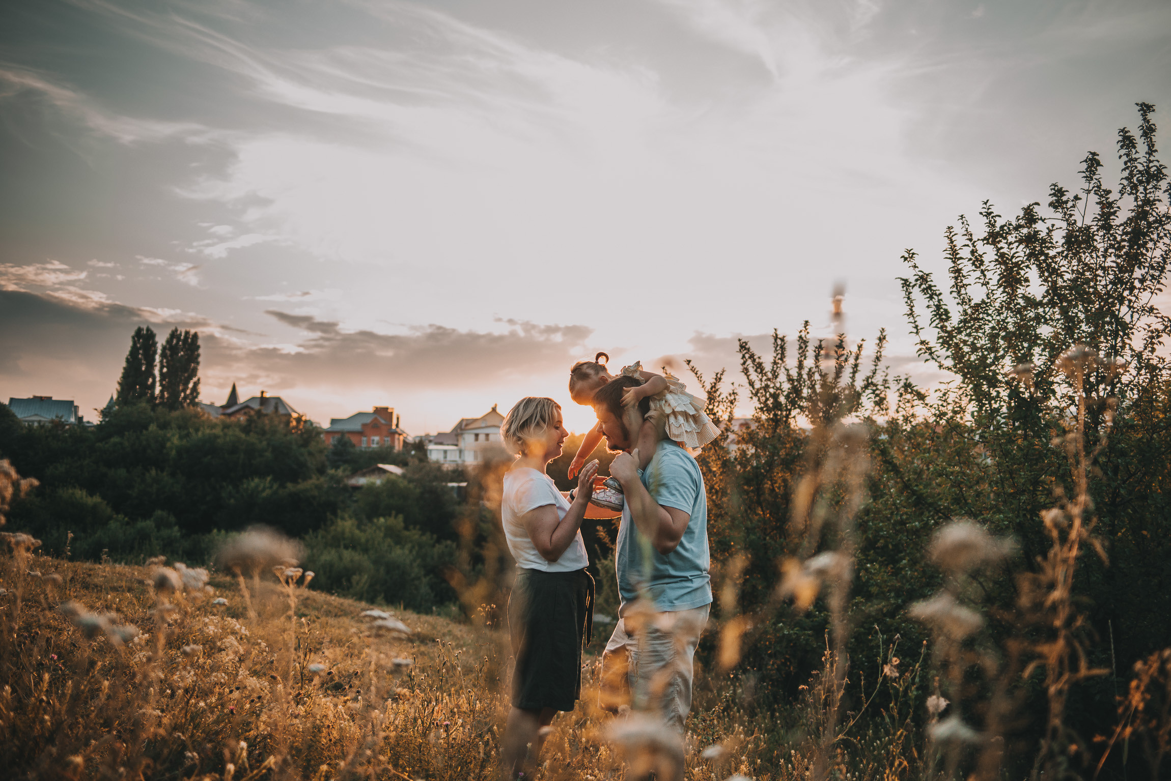 Антон и Лиза. Фотограф новорожденных в стиле lifestyle в Воронеже Юлия Ключникова