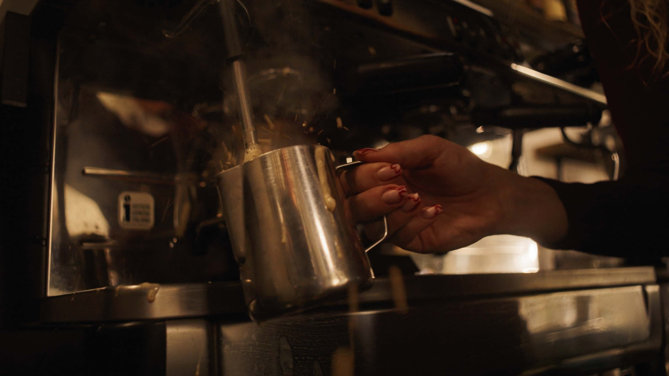 Три чашки до любви. Цветокоррекция видео