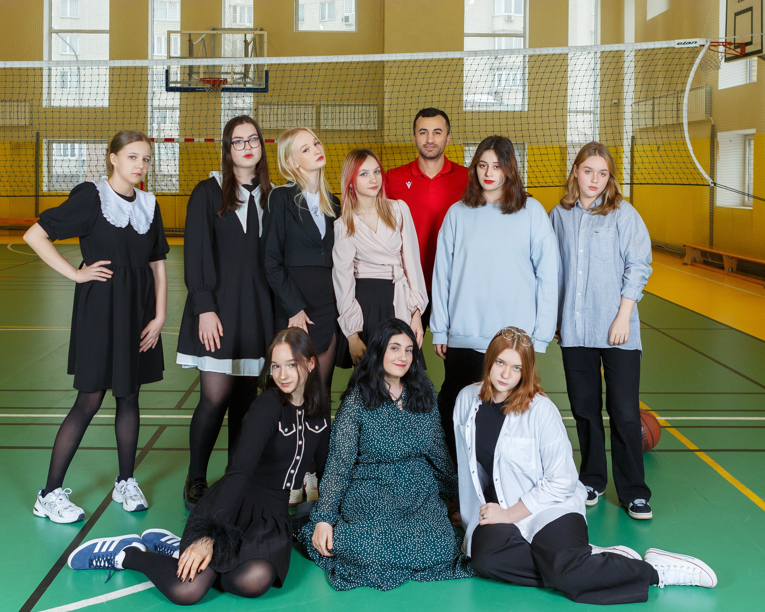 Выпускной альбом для 9 Класса. Выпускные альбомы и школьный фотограф в Подольске, Троицке, Щербинке, Москве и Московской области