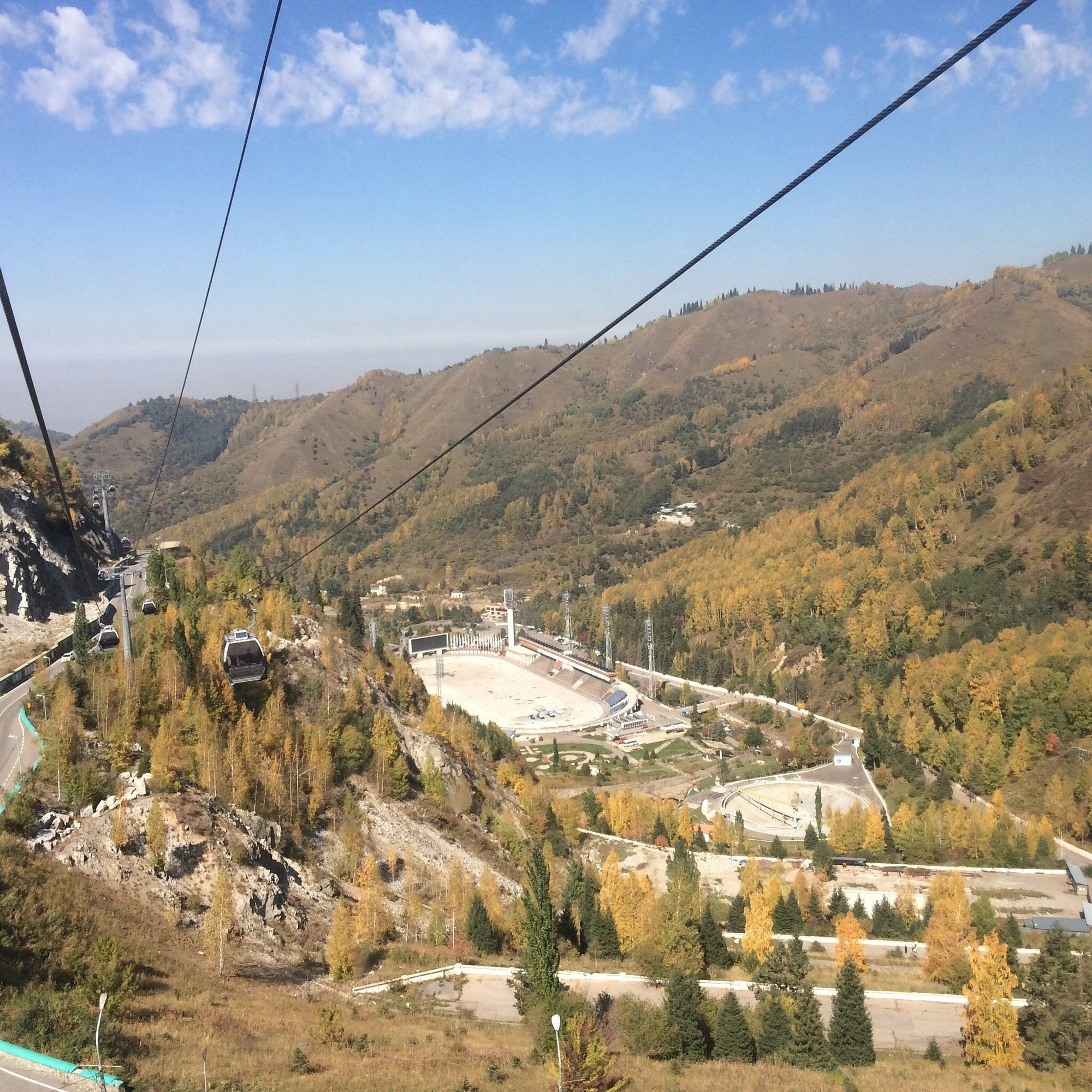 Высокогорный каток Медео (Медеу) в Алматы — легендарная ледовая арена