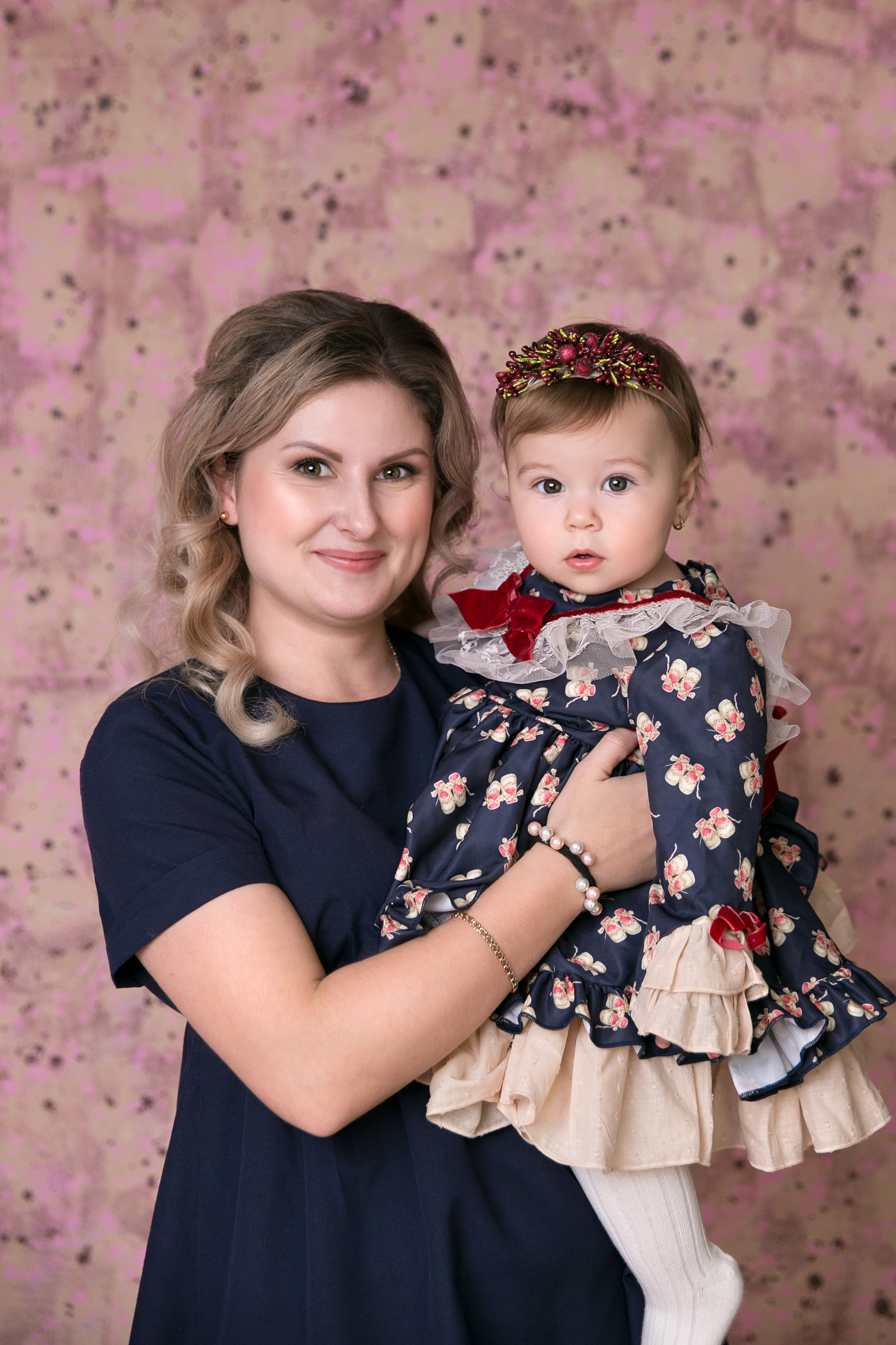 Фотосессия ГОДОВАСИЕ. Фотограф новорожденных, детей до года и беременных в Симферополе