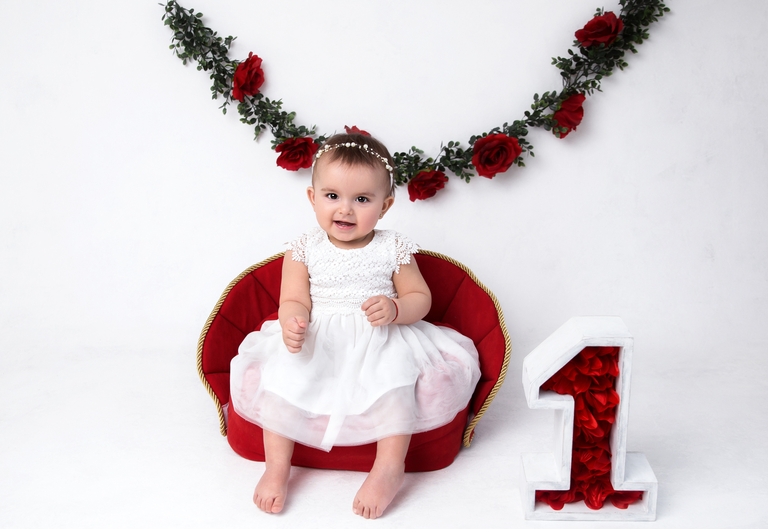 Фотосессия ГОДОВАСИЕ. Фотограф новорожденных, детей до года и беременных в Симферополе