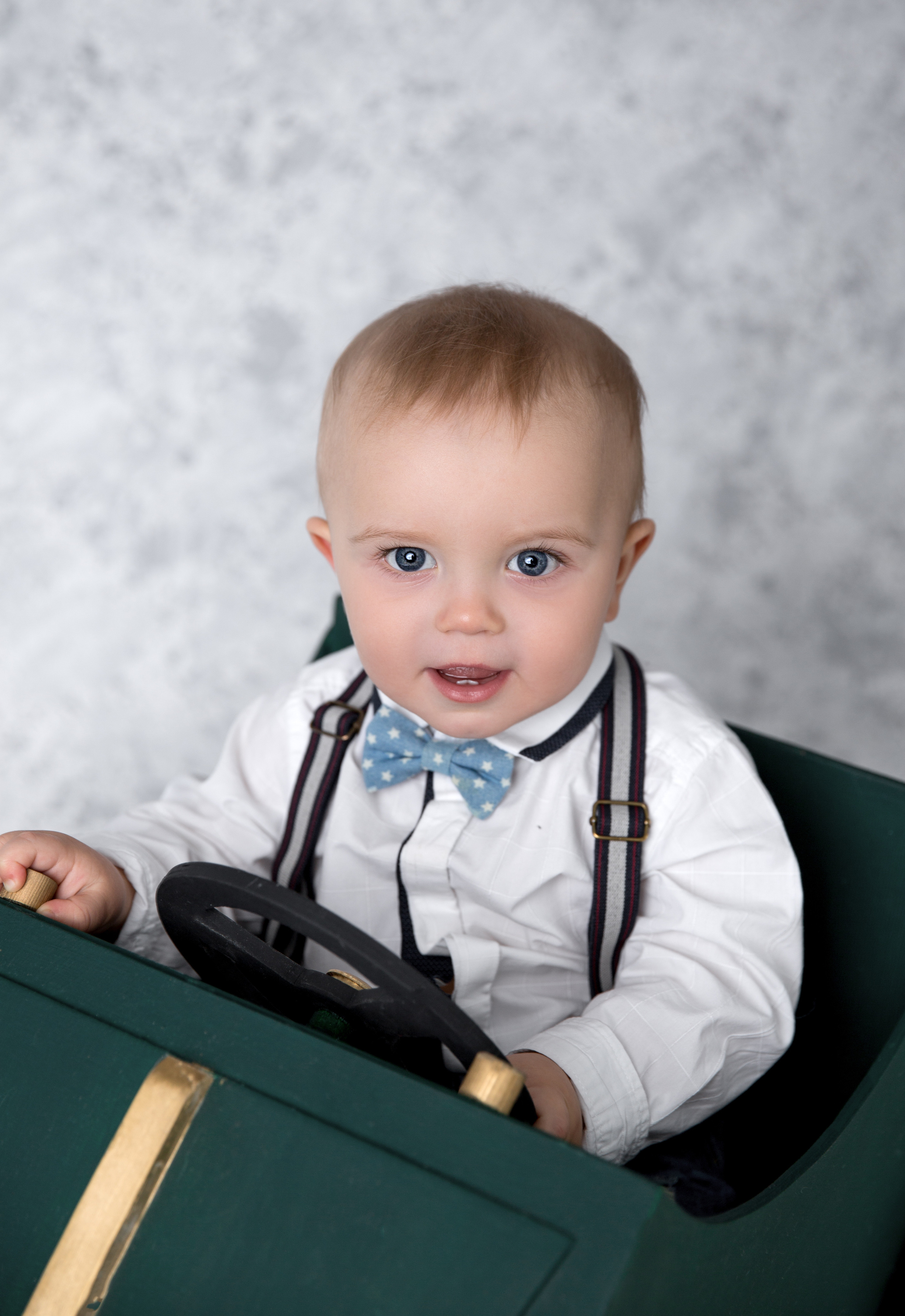 Фотосессия ГОДОВАСИЕ. Фотограф новорожденных, детей до года и беременных в Симферополе