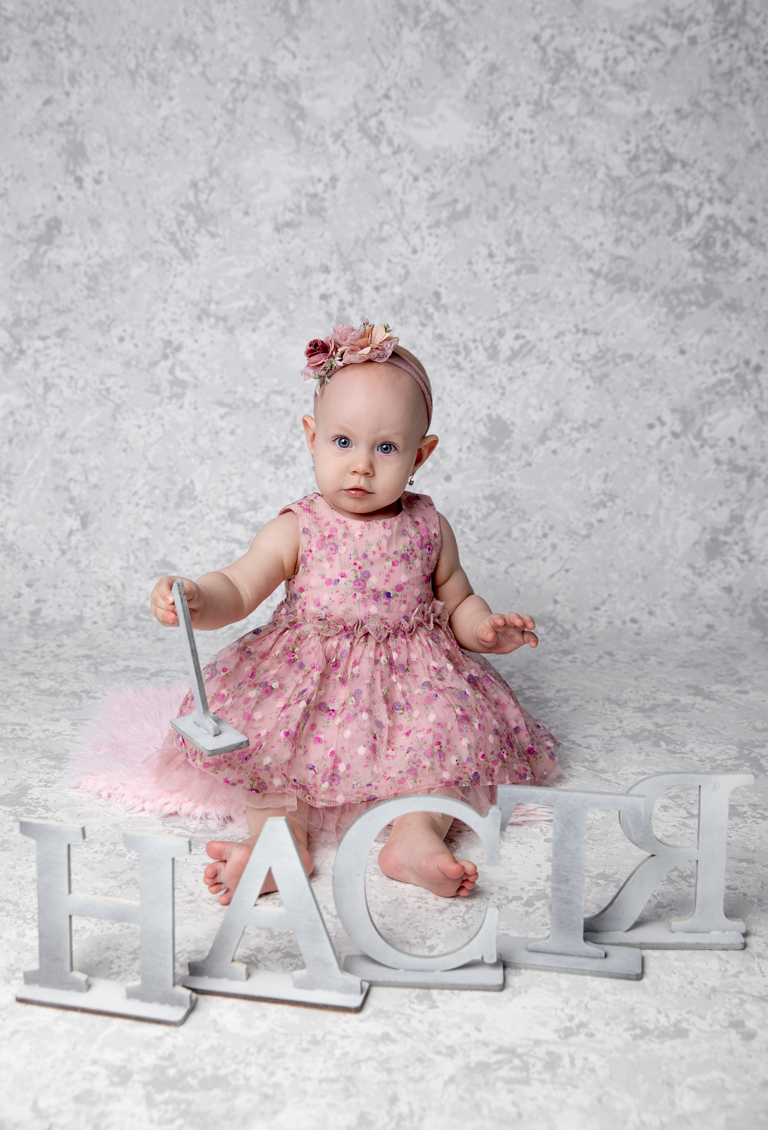 Фотосессия ГОДОВАСИЕ. Фотограф новорожденных, детей до года и беременных в Симферополе