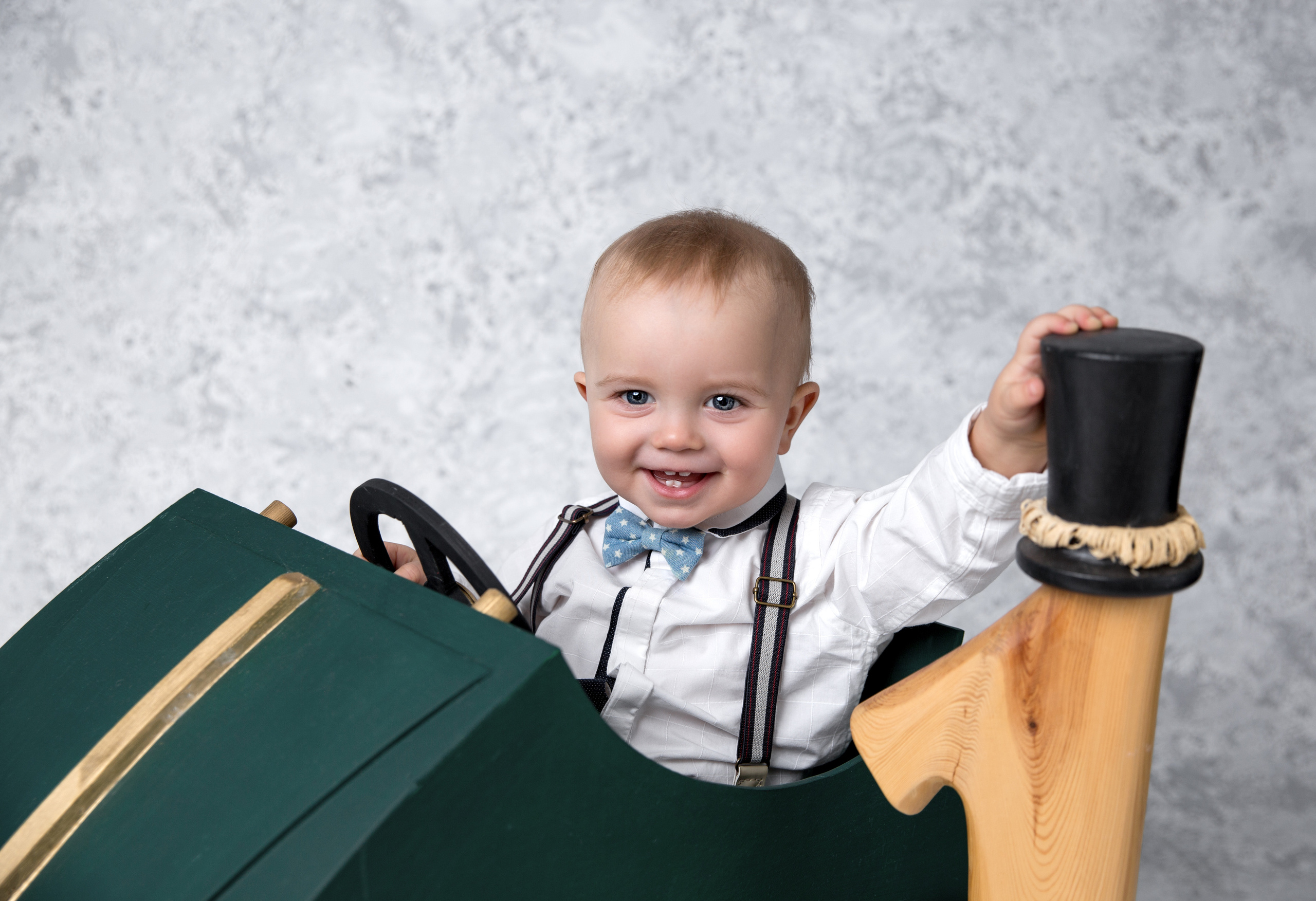 Фотосессия ГОДОВАСИЕ. Фотограф новорожденных, детей до года и беременных в Симферополе