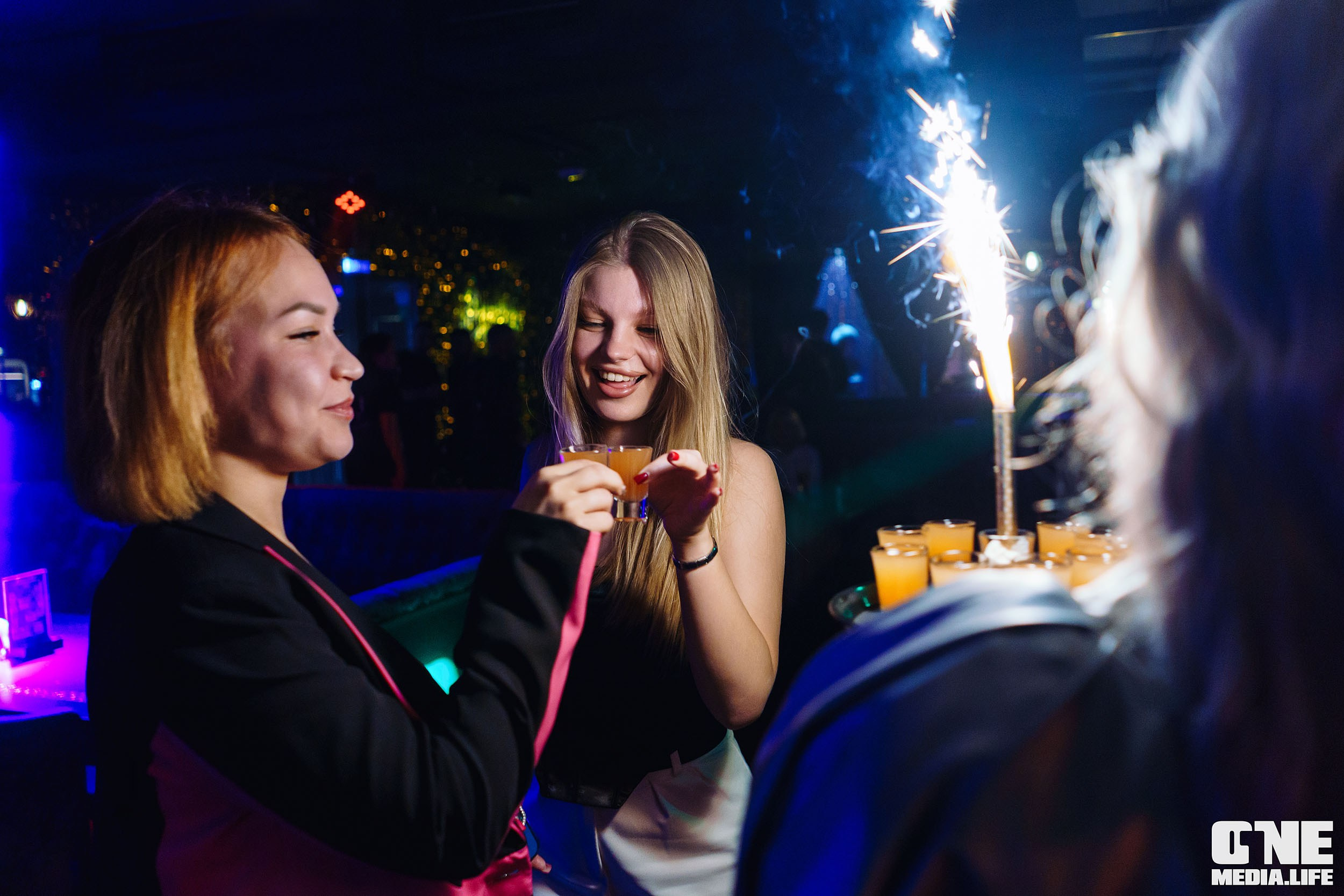 Фоторепортаж из караоке-клуба Эйфория. One Media Life: фоторепортажи, фотоотчеты с мероприятий и заведений