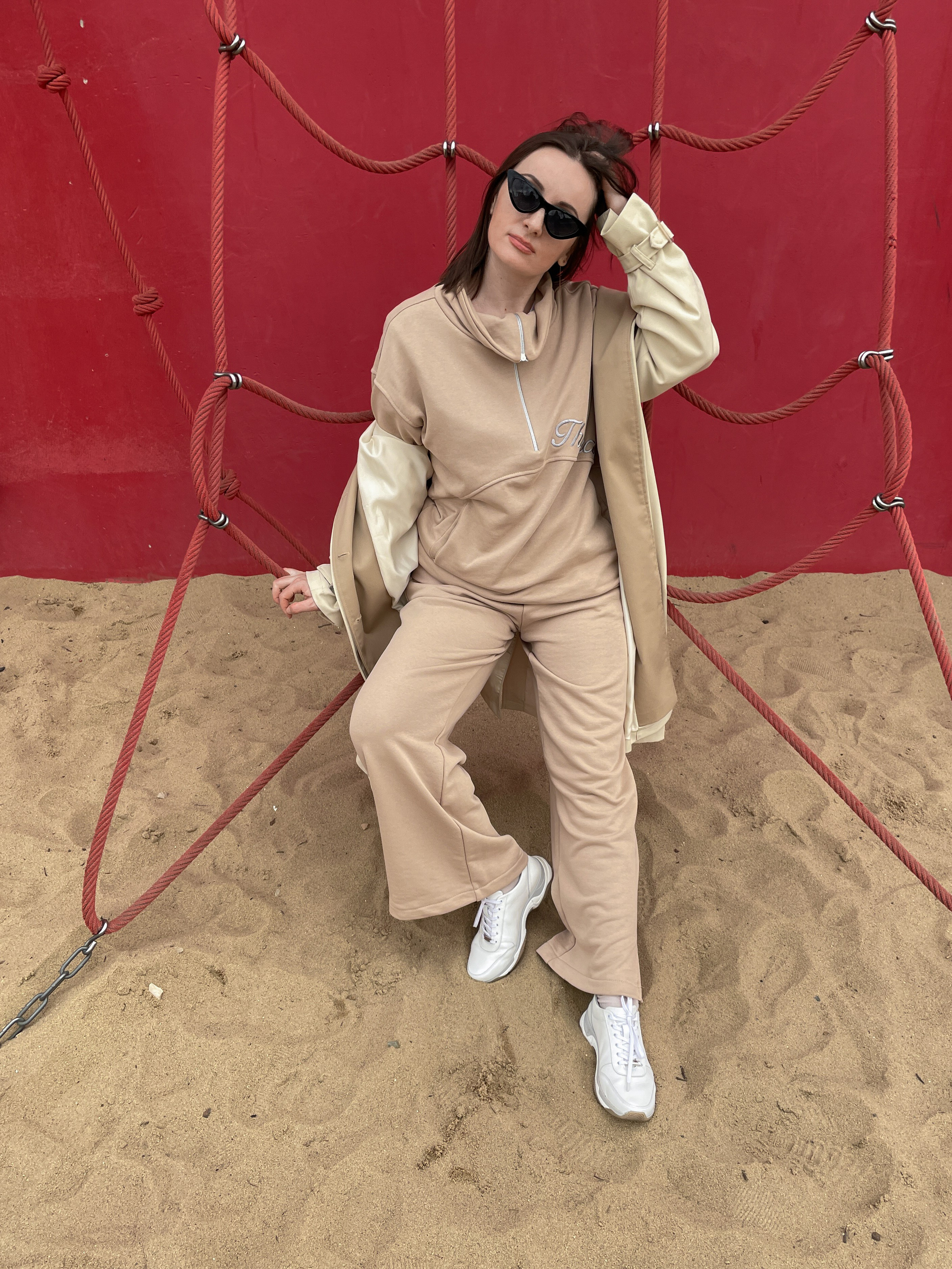 Уличная фотосъемка для контента на айфон. AI Фотограф Краснодар: мужские и женские фотосессии, стилизация съемки. Нейро-фотосессии онлайн