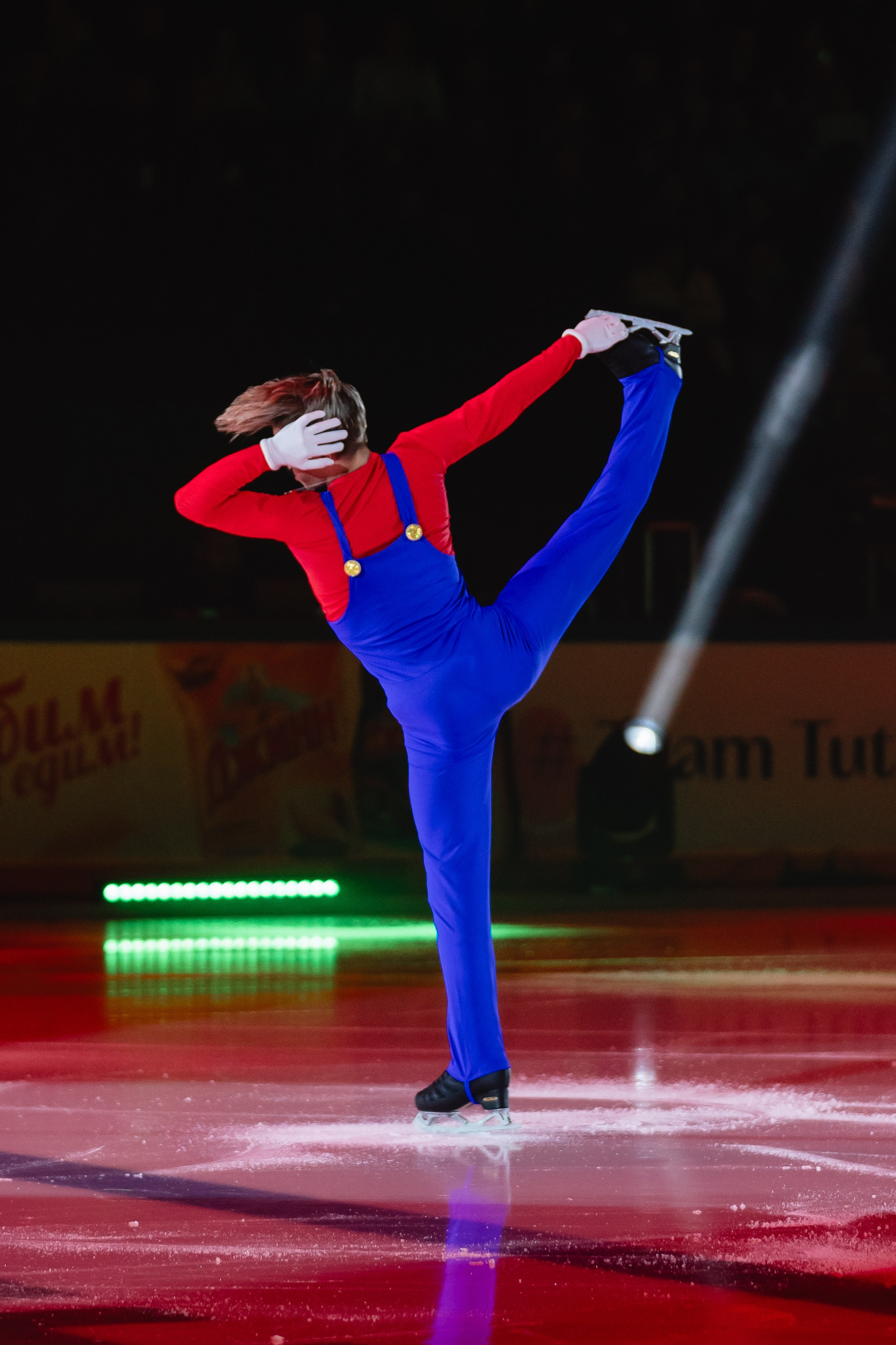 Шоу «Чемпионы на льду» в Новосибирске. Воробьева Ксения — Спортивный и танцевальный фотограф Новосибирск