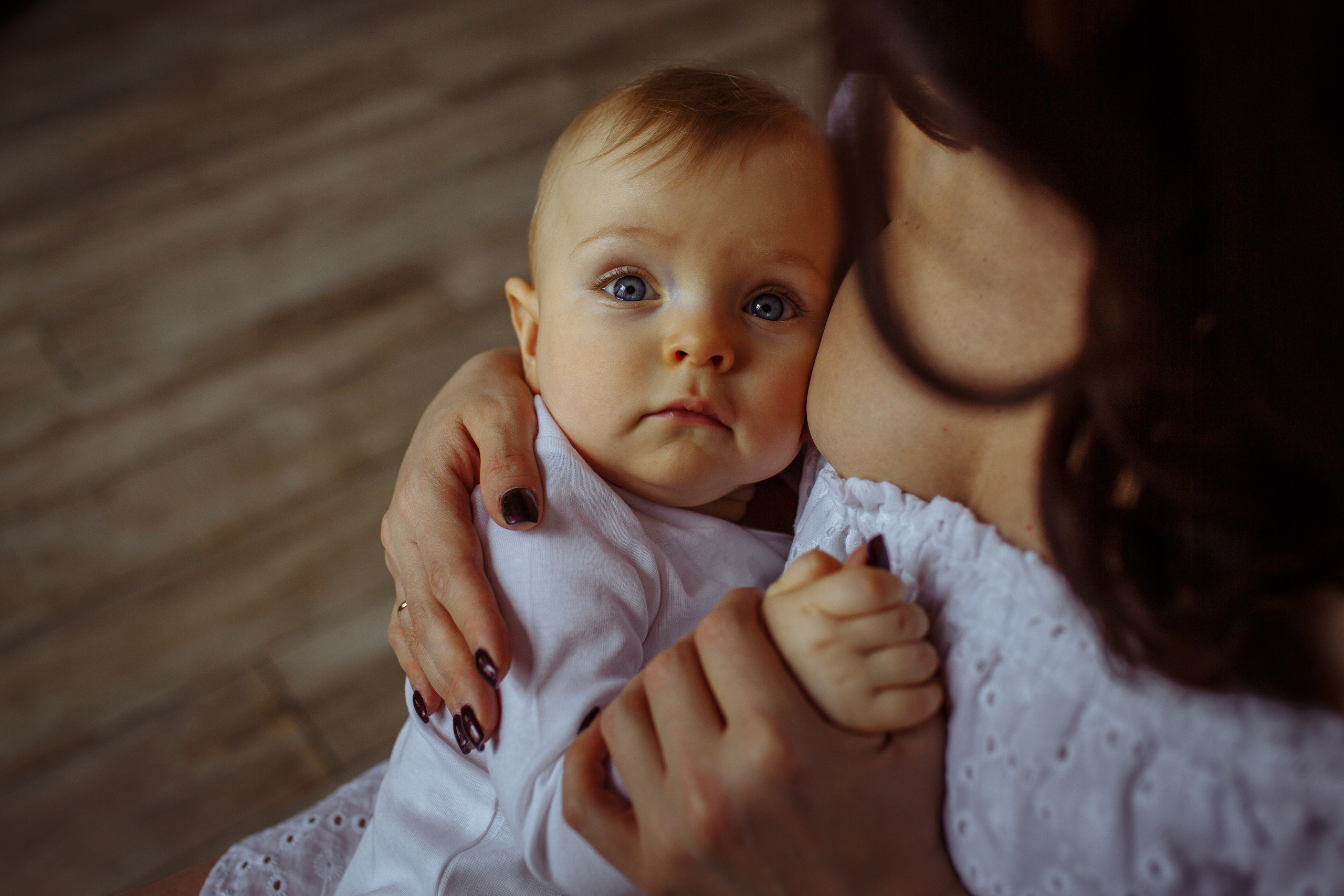 Фотосессия в молочной ванне мама и малыш