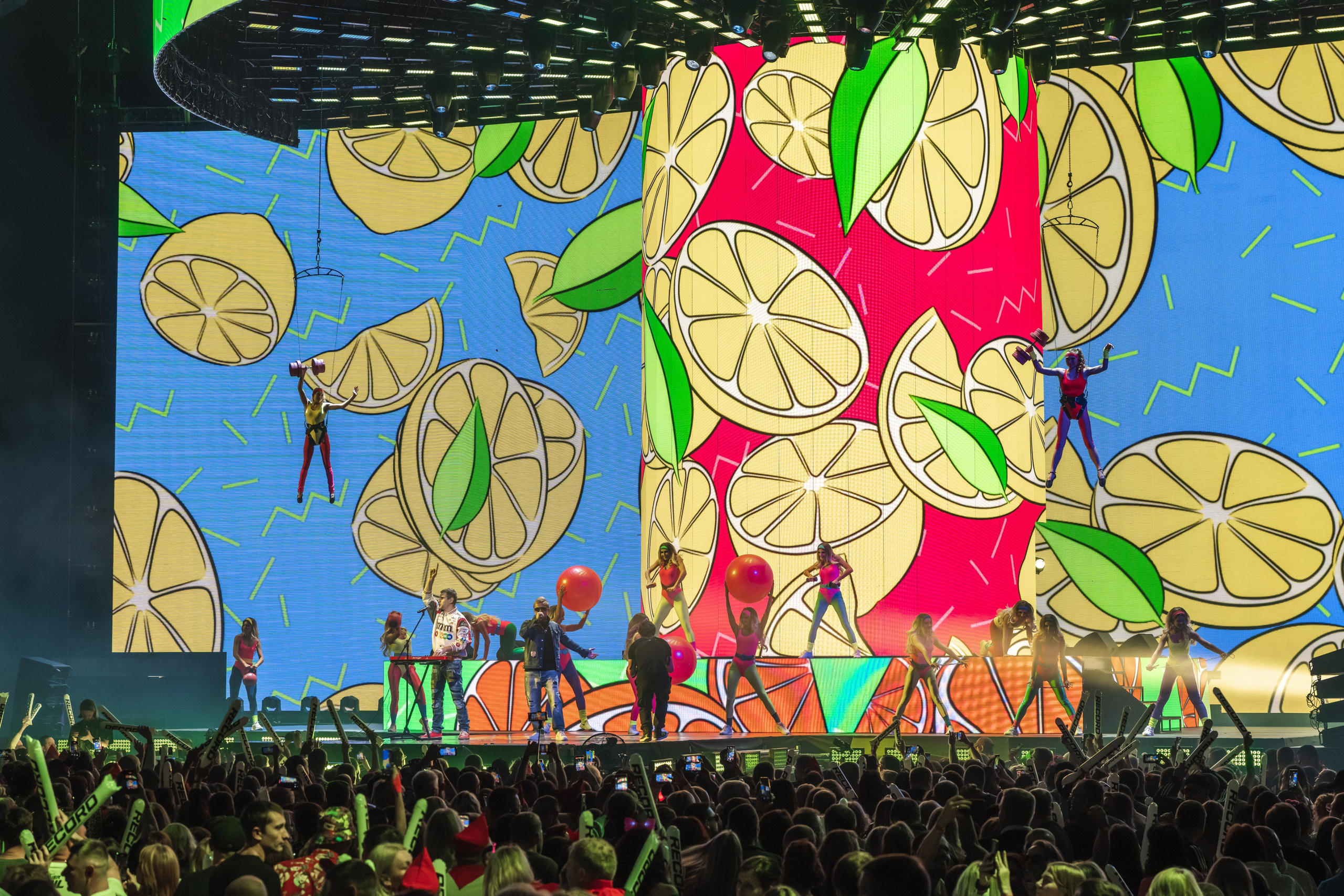 Superdiskoteka 90. Svyatoslav Bunkov | photographer