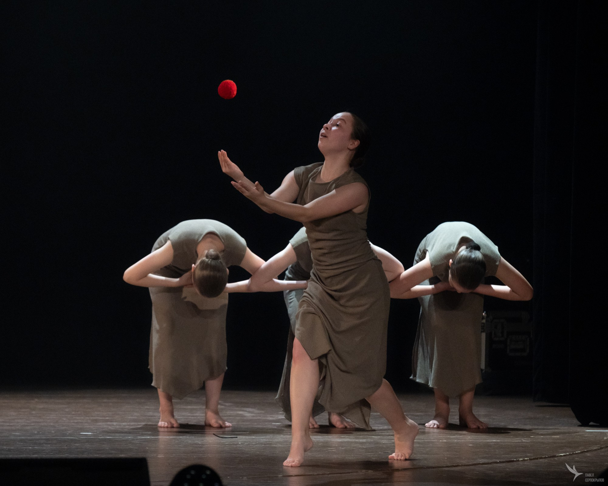 Хореографический спектакль «На след и Я». Репортажный фотограф в Казани Павел Серпокрылов