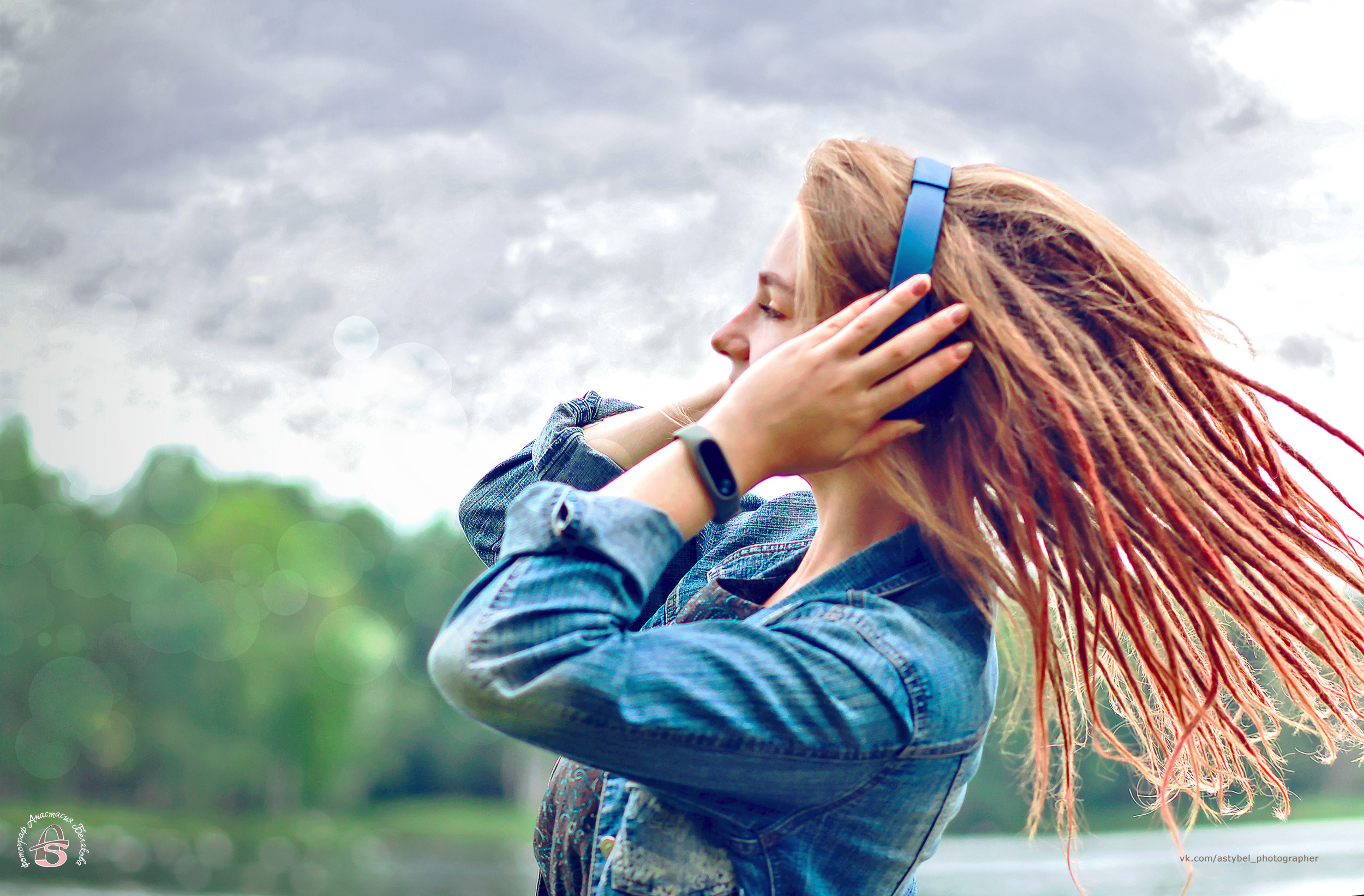 Фотосессия Елены в летнем Гатчинском парке. Фотограф Анастасия Белякова в Санкт-Петербурге и Гатчине