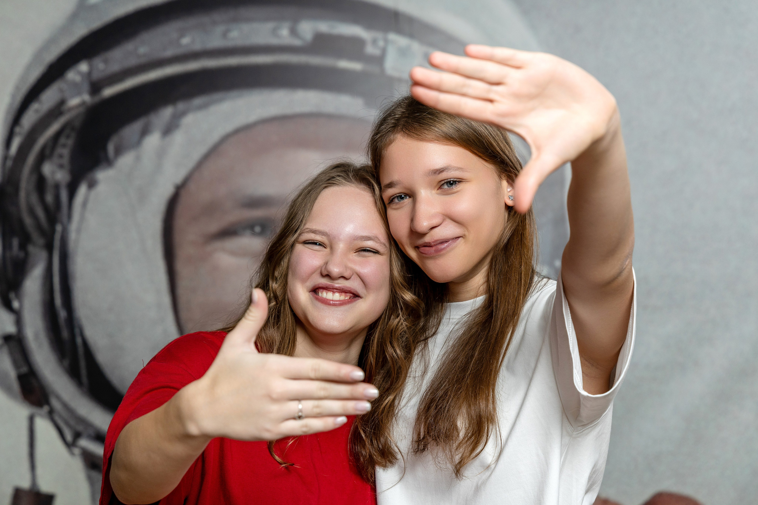 СТАРШАЯ ШКОЛА. Выпускные альбомы Москва Московская область Ирина Чугайнова