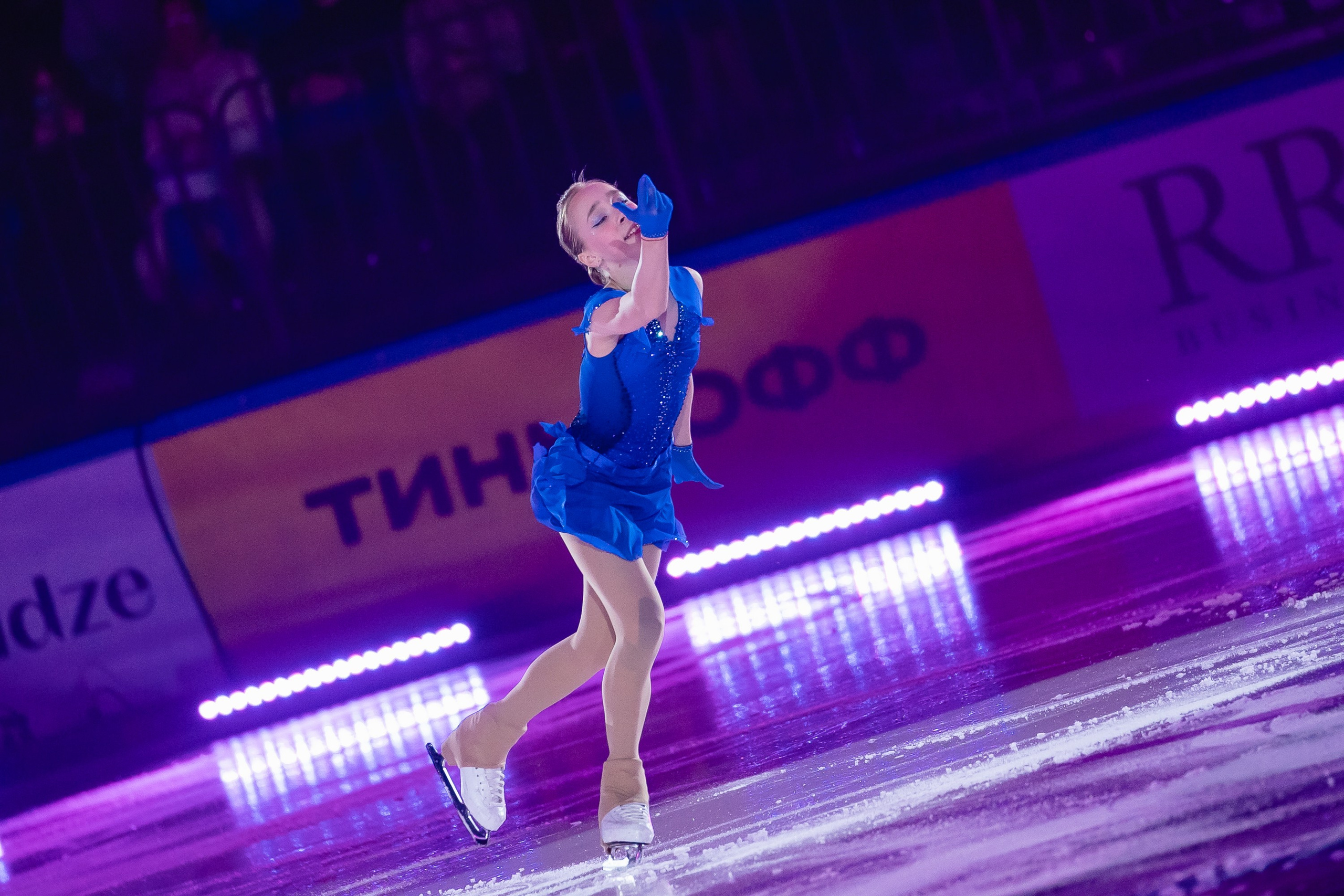 Шоу «Чемпионы на льду» в Новосибирске. Воробьева Ксения — Спортивный и танцевальный фотограф Новосибирск