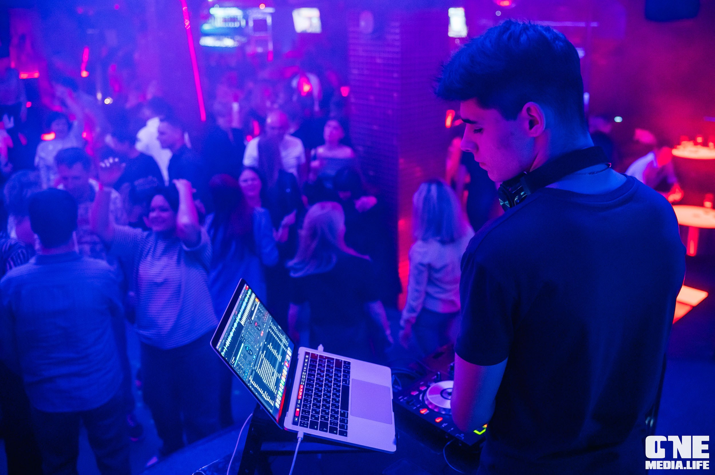 Фотоотчет из РК Планета. One Media Life: фоторепортажи, фотоотчеты с мероприятий и заведений