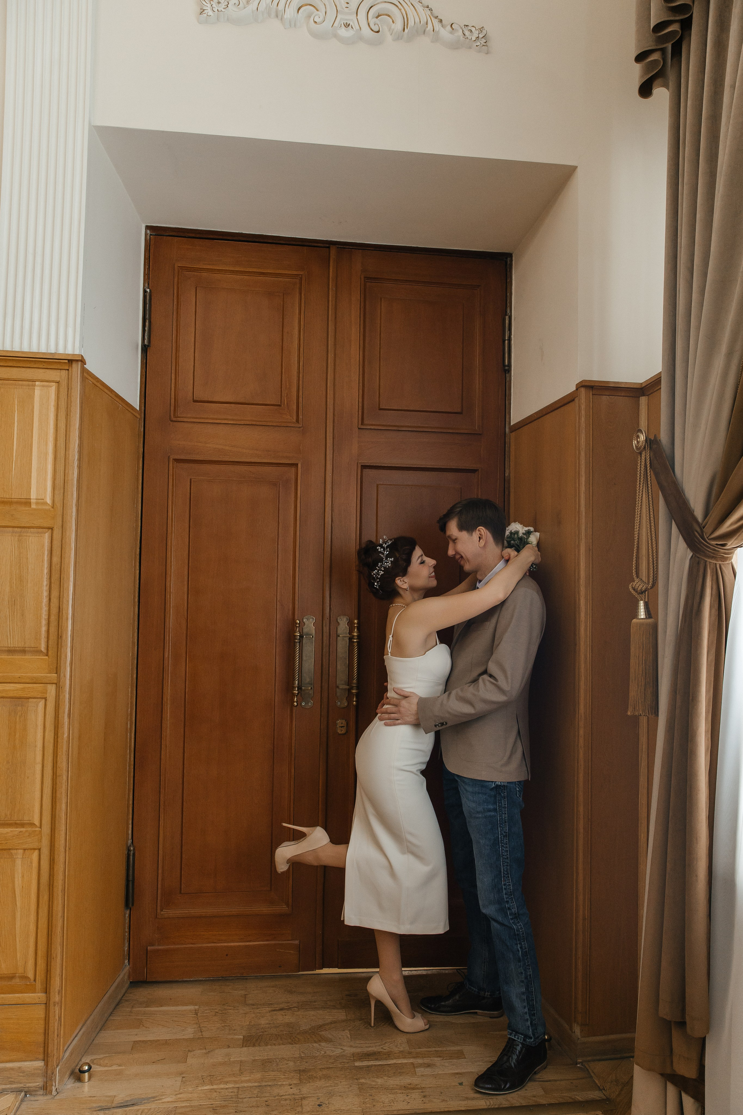 Свадебная фотосессия в Грибоедовском ЗАГСе (Дворец Бракосочетания № 1). Фотограф и видеограф Анна Домашенко