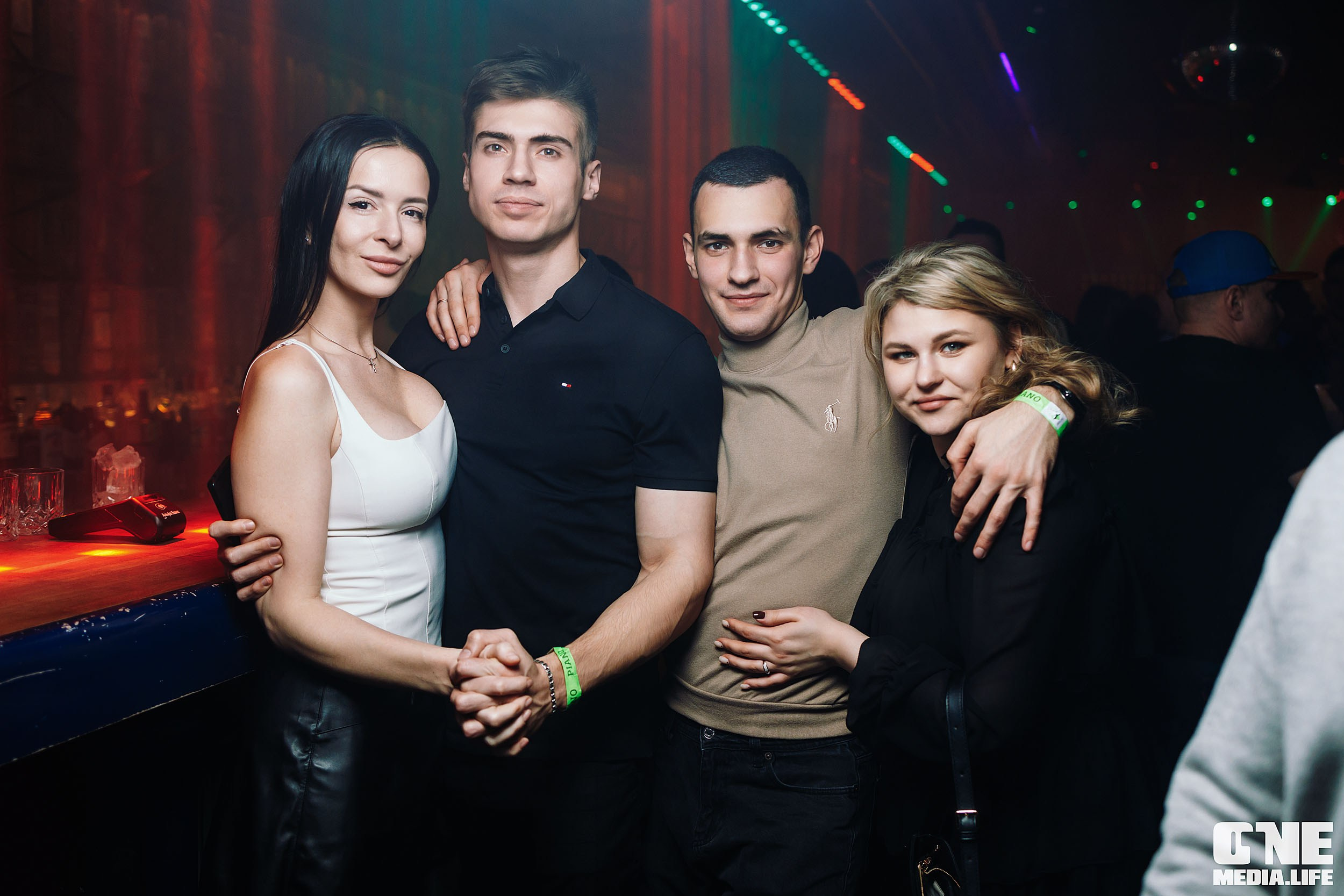 Фоторепортаж из Пиано бара. One Media Life: фоторепортажи, фотоотчеты с мероприятий и заведений