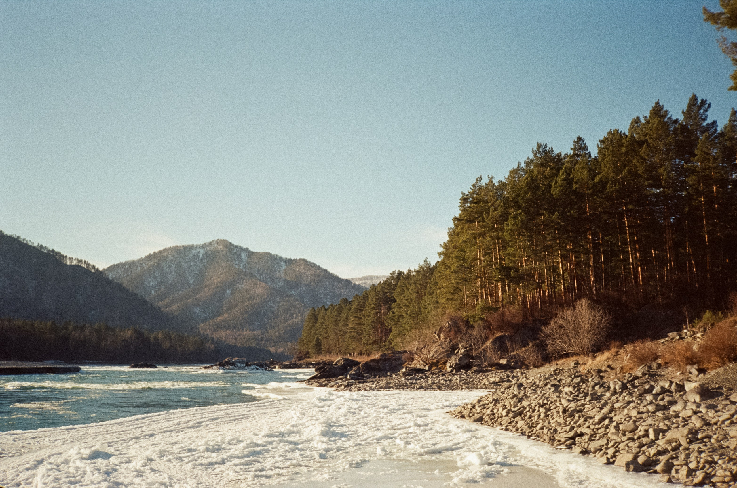 Кедровый остров и база Берель. Фотограф-документалист Мария Осокина